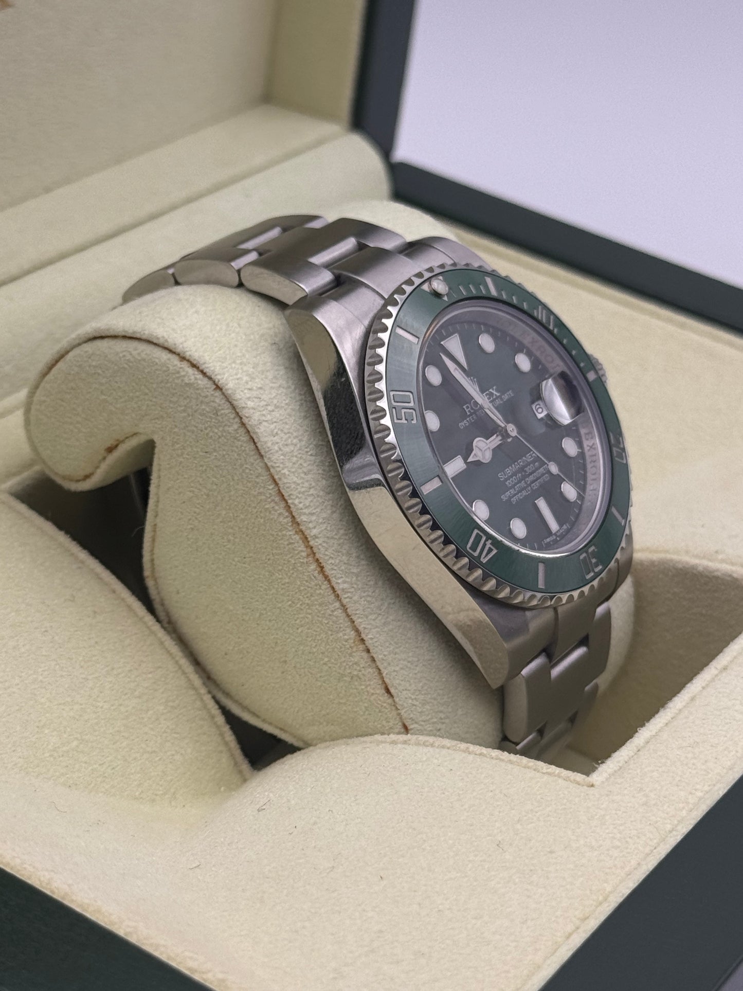 Rolex Submariner Date "Hulk" - 116610LV