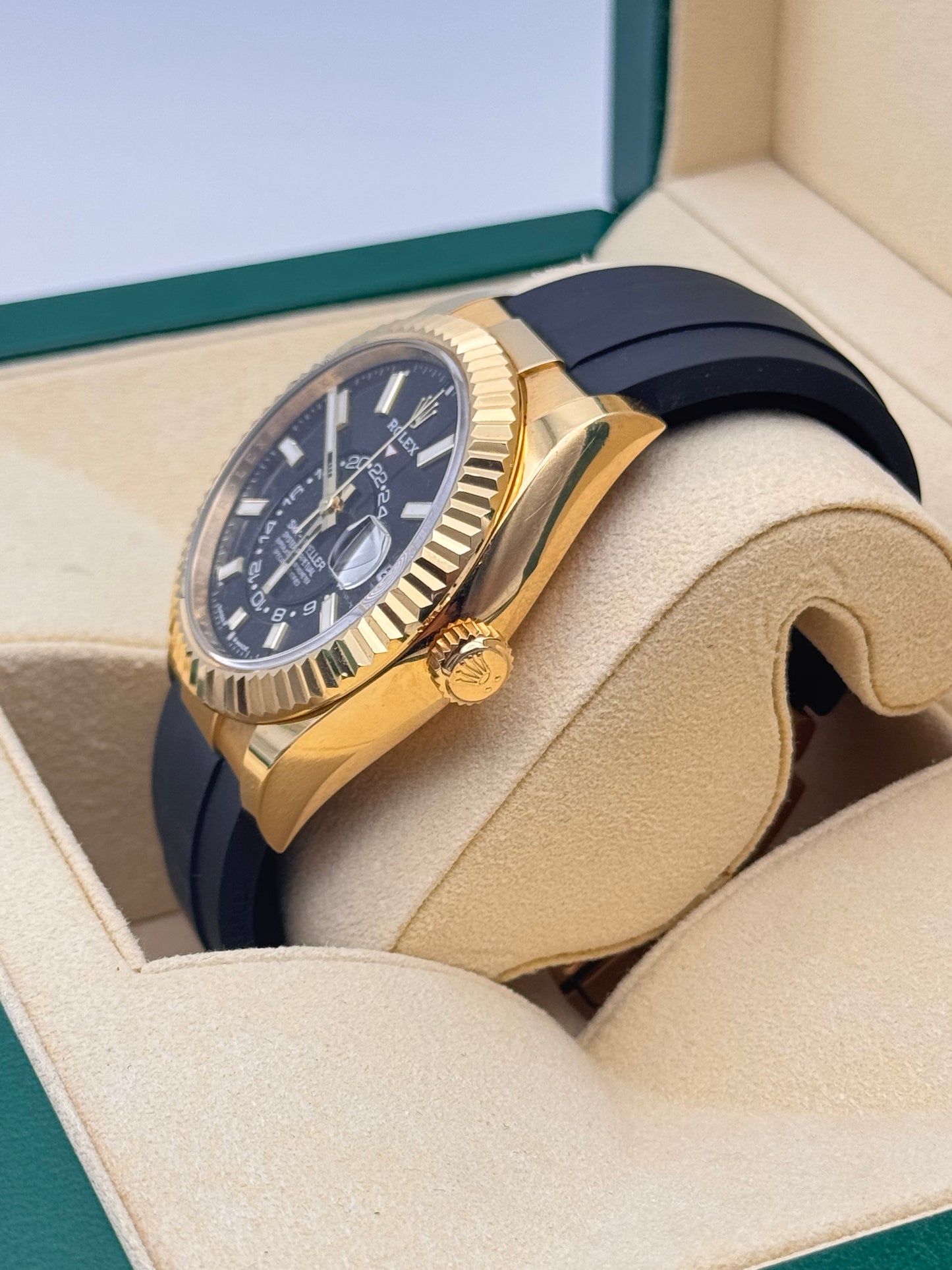 Rolex Sky-Dweller Gold 18k - 336238