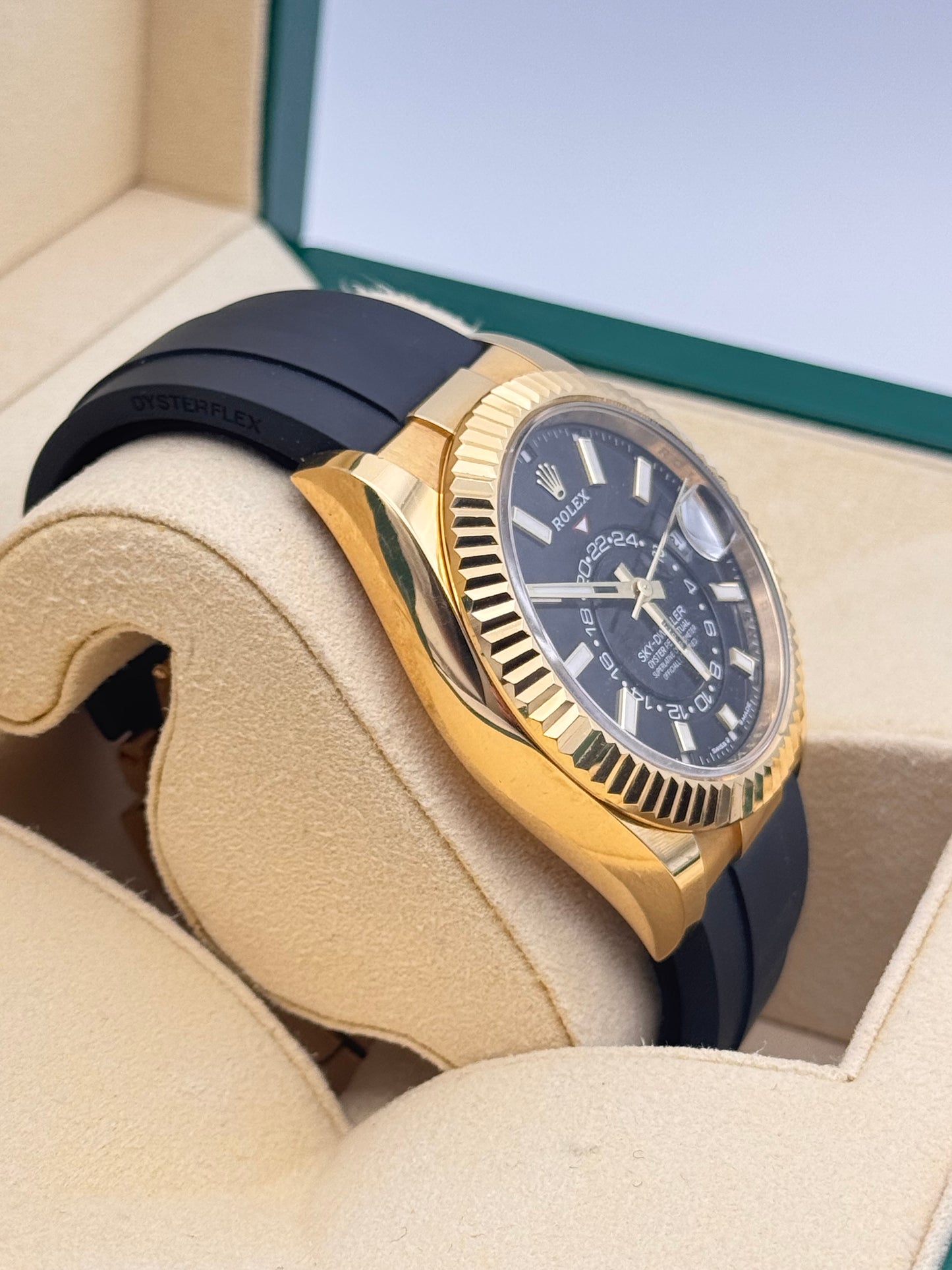 Rolex Sky-Dweller Gold 18k - 336238