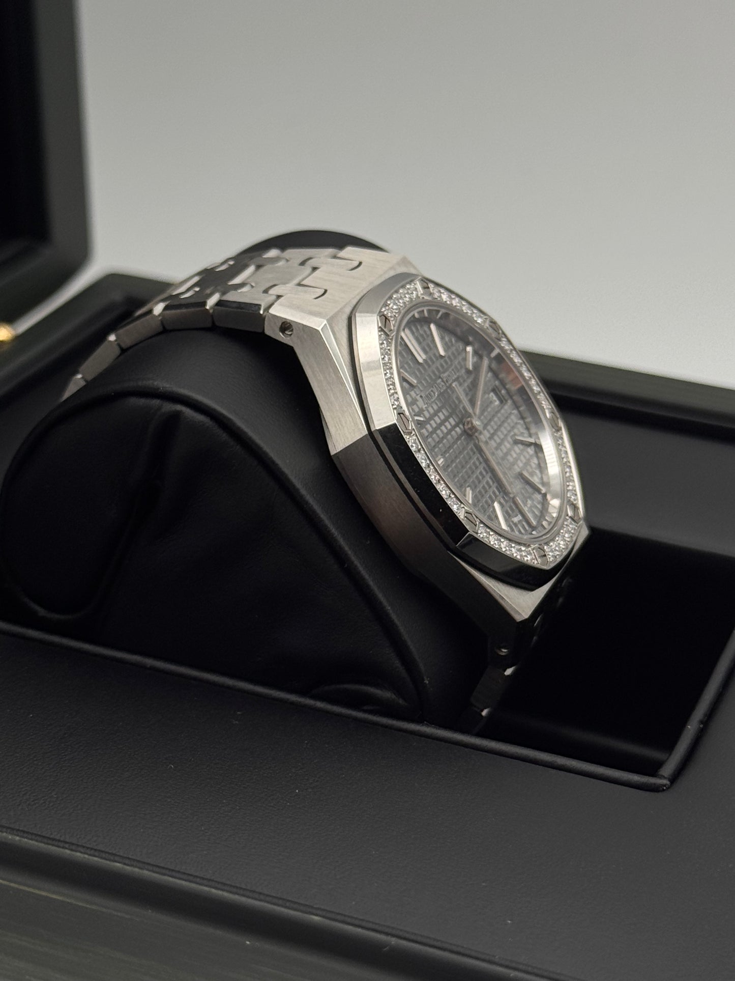 Audemars Piguet Royal Oak Selfwinding 50th Anniversary - 15551ST.ZZ.1356ST.03