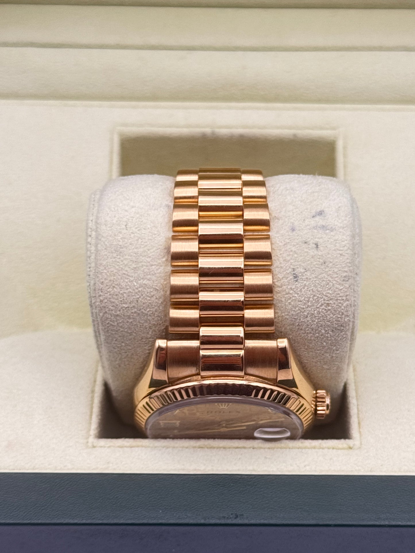 Rolex Day-Date 18kt Gold - 118238