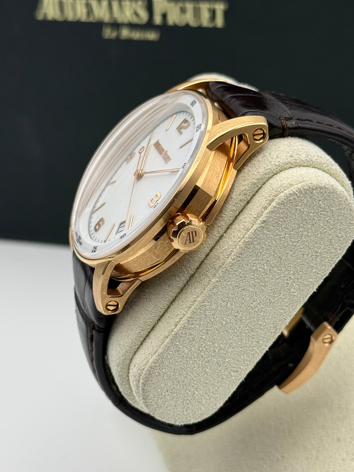 Audemars Piguet Code 11.59 - 15210OR.OO.A099CR.01