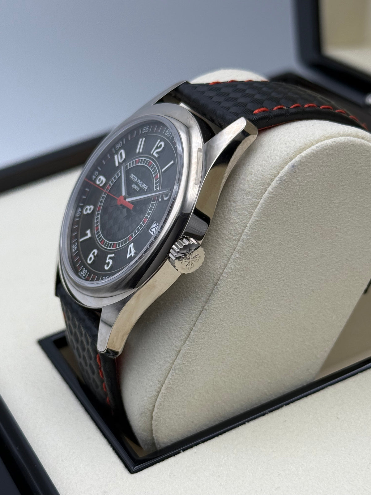 Patek Philippe Calatrava 18 Kt Gold - 6007G-010