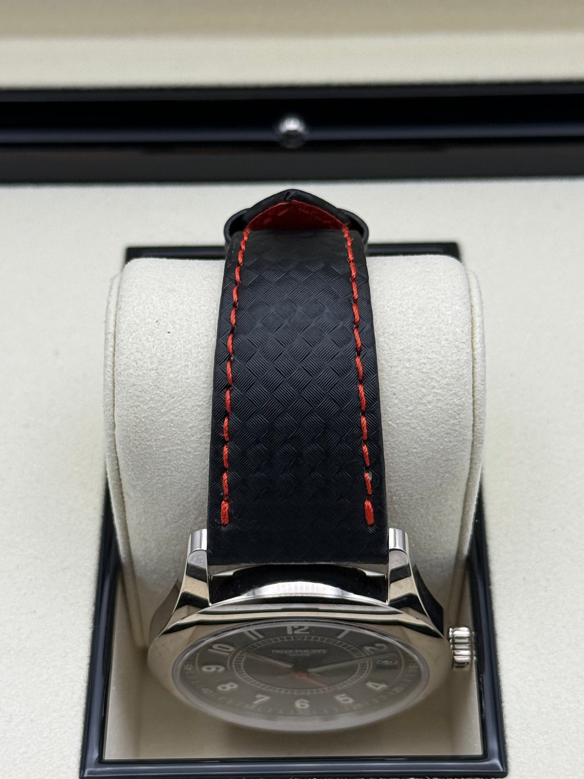Patek Philippe Calatrava 18 Kt Gold - 6007G-010