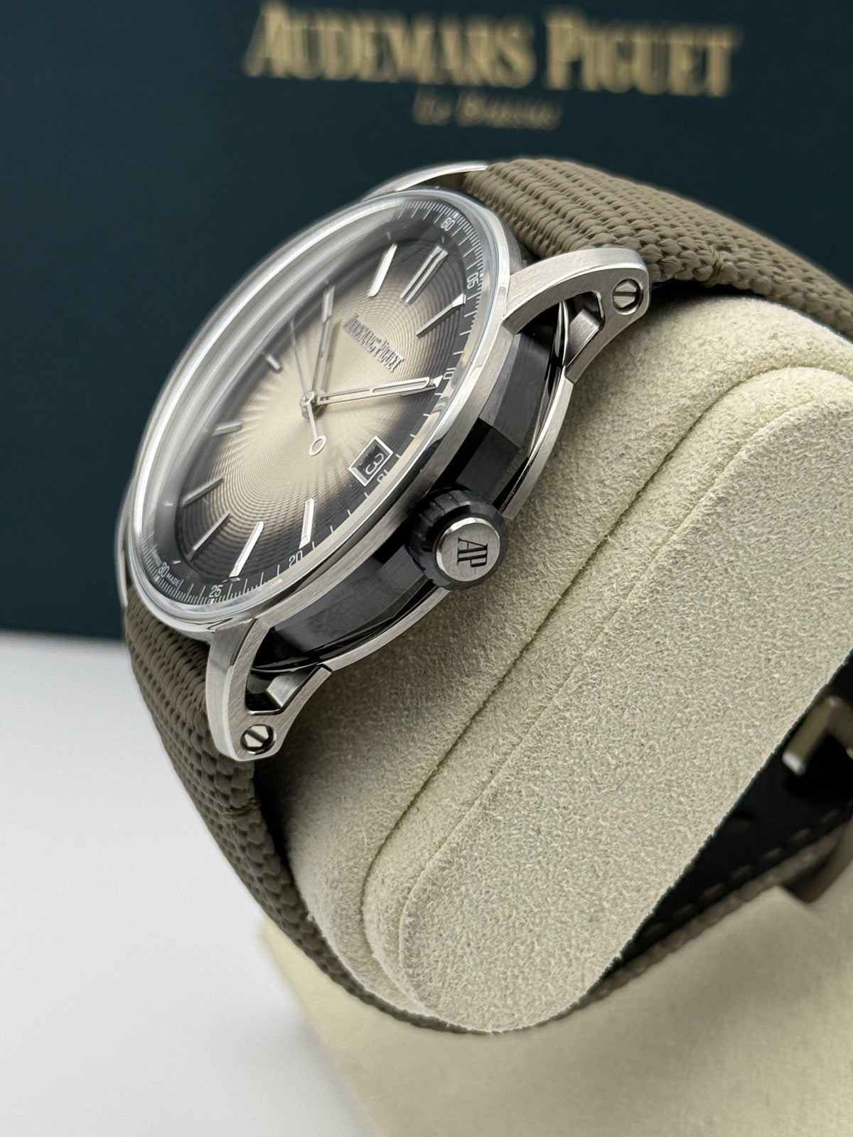 Audemars Piguet Code 11.59 - 15210QT.OO.A064KB.01