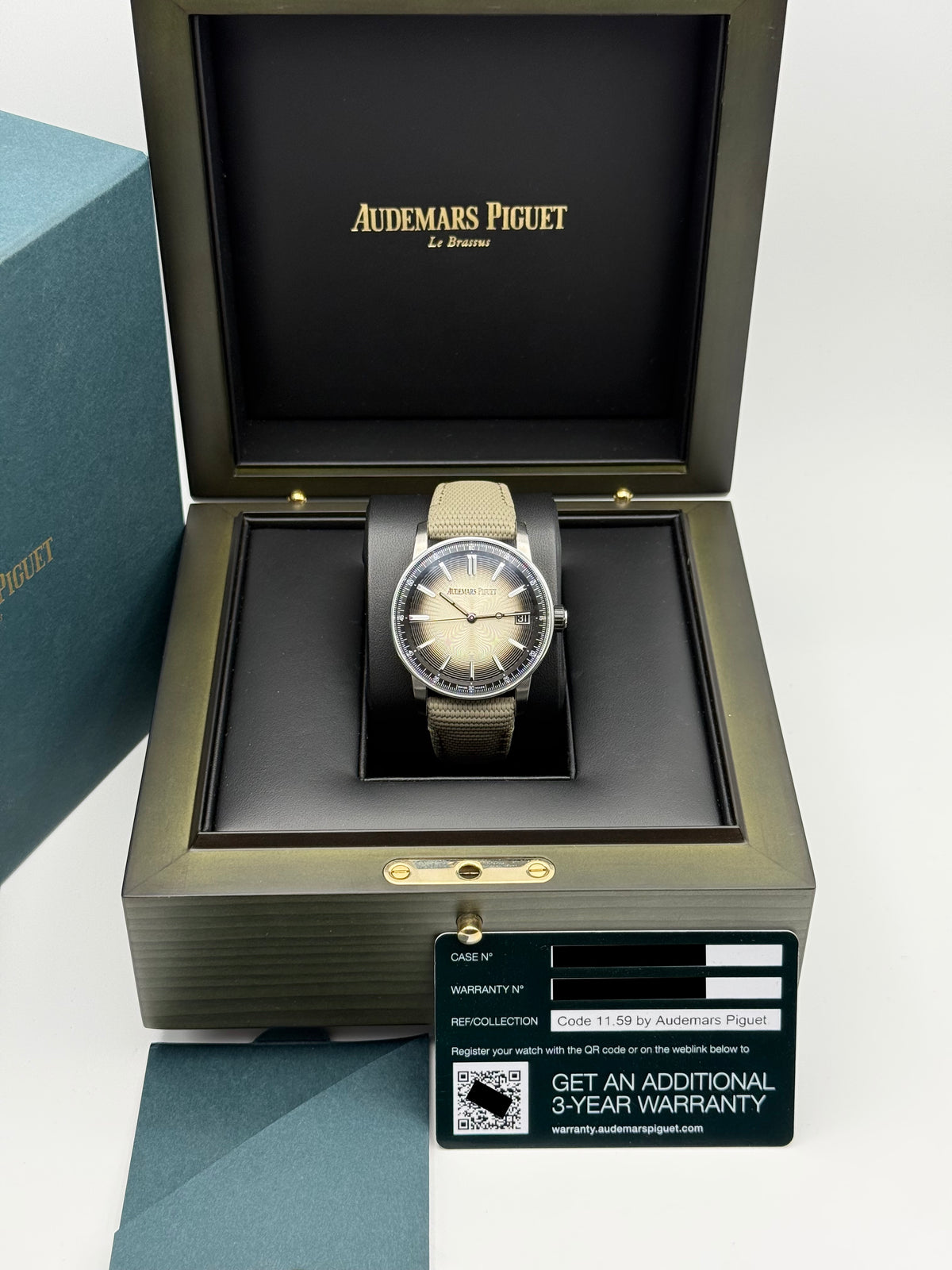 Audemars Piguet Code 11.59 - 15210QT.OO.A064KB.01