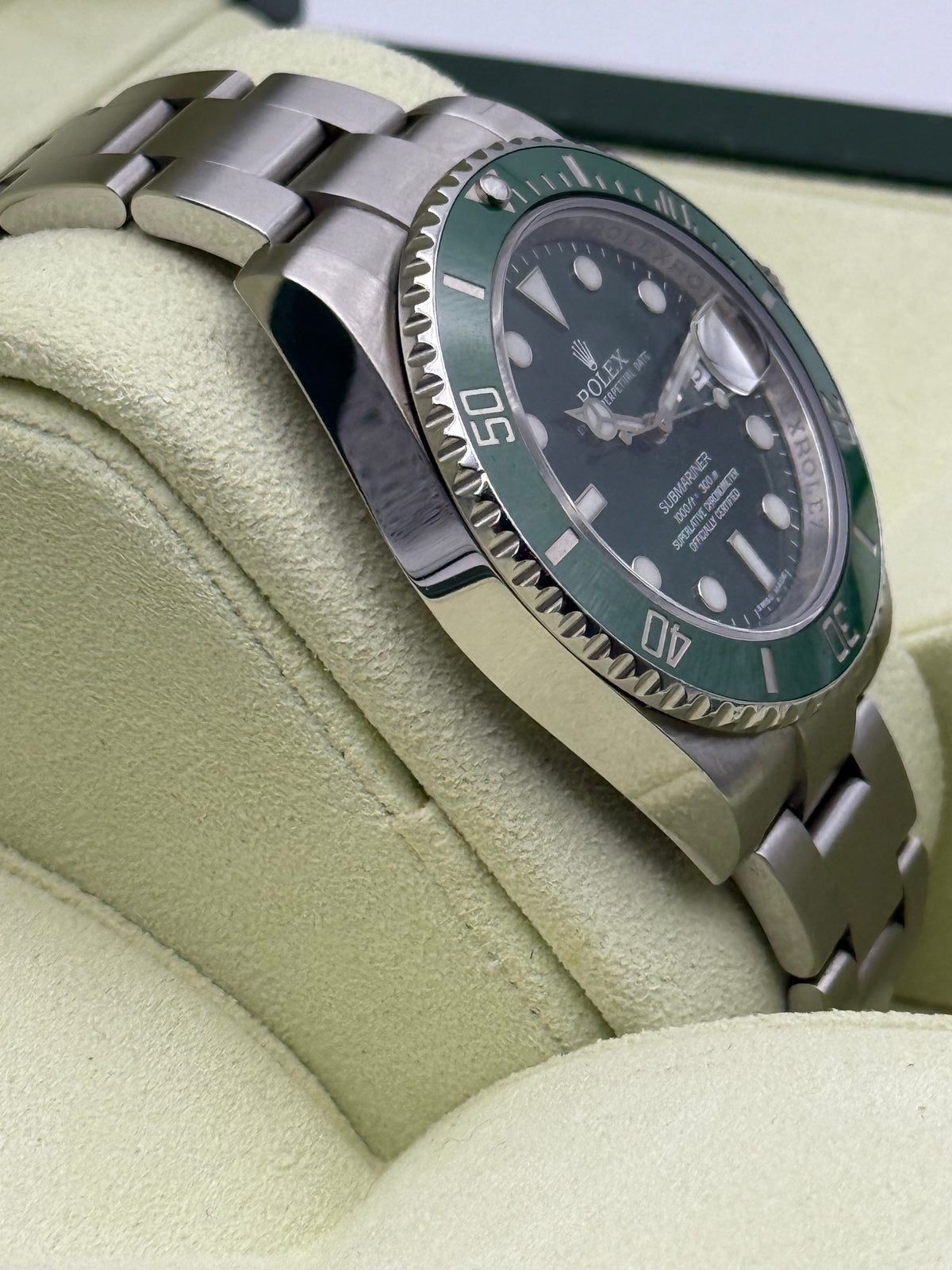 Rolex Submariner Date "Hulk" - 116610LV