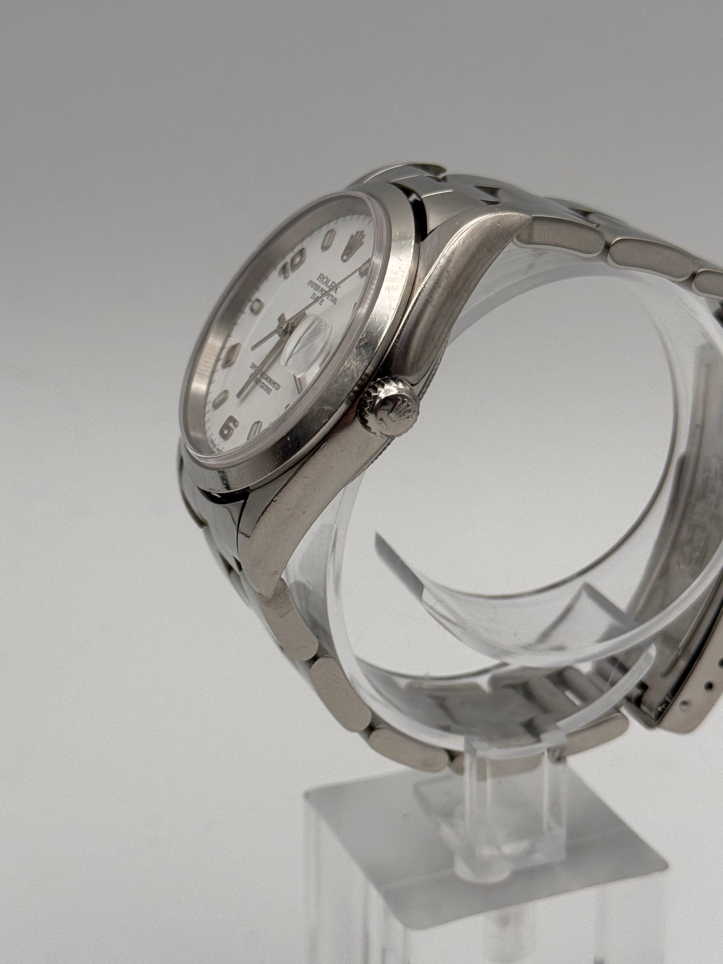 Rolex Oyster Perpetual Date - 15210