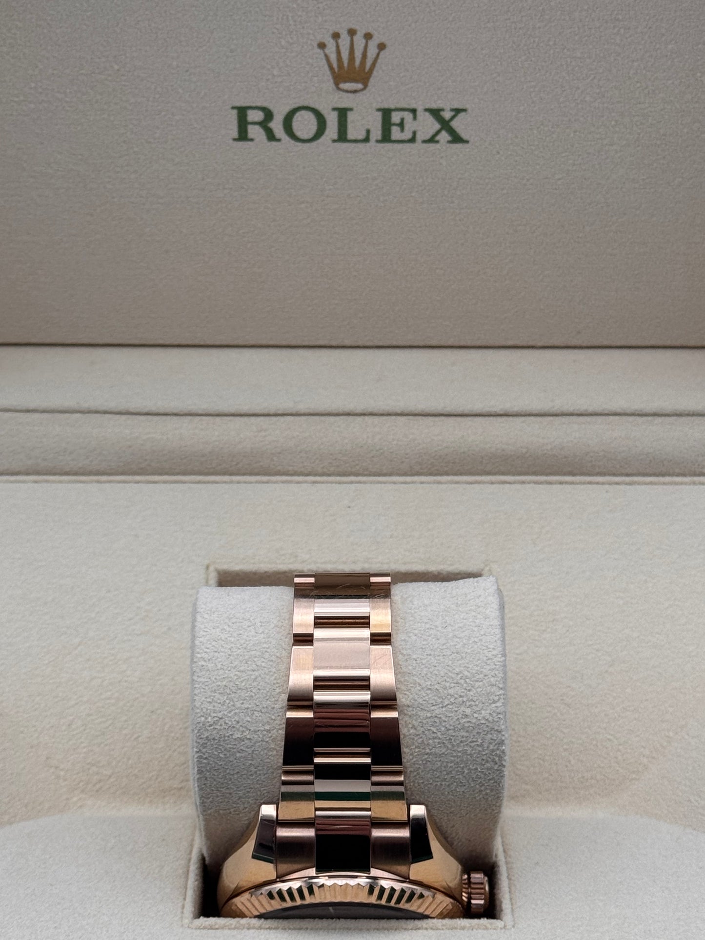 Rolex Sky-Dweller Rosegold 18k - 326935