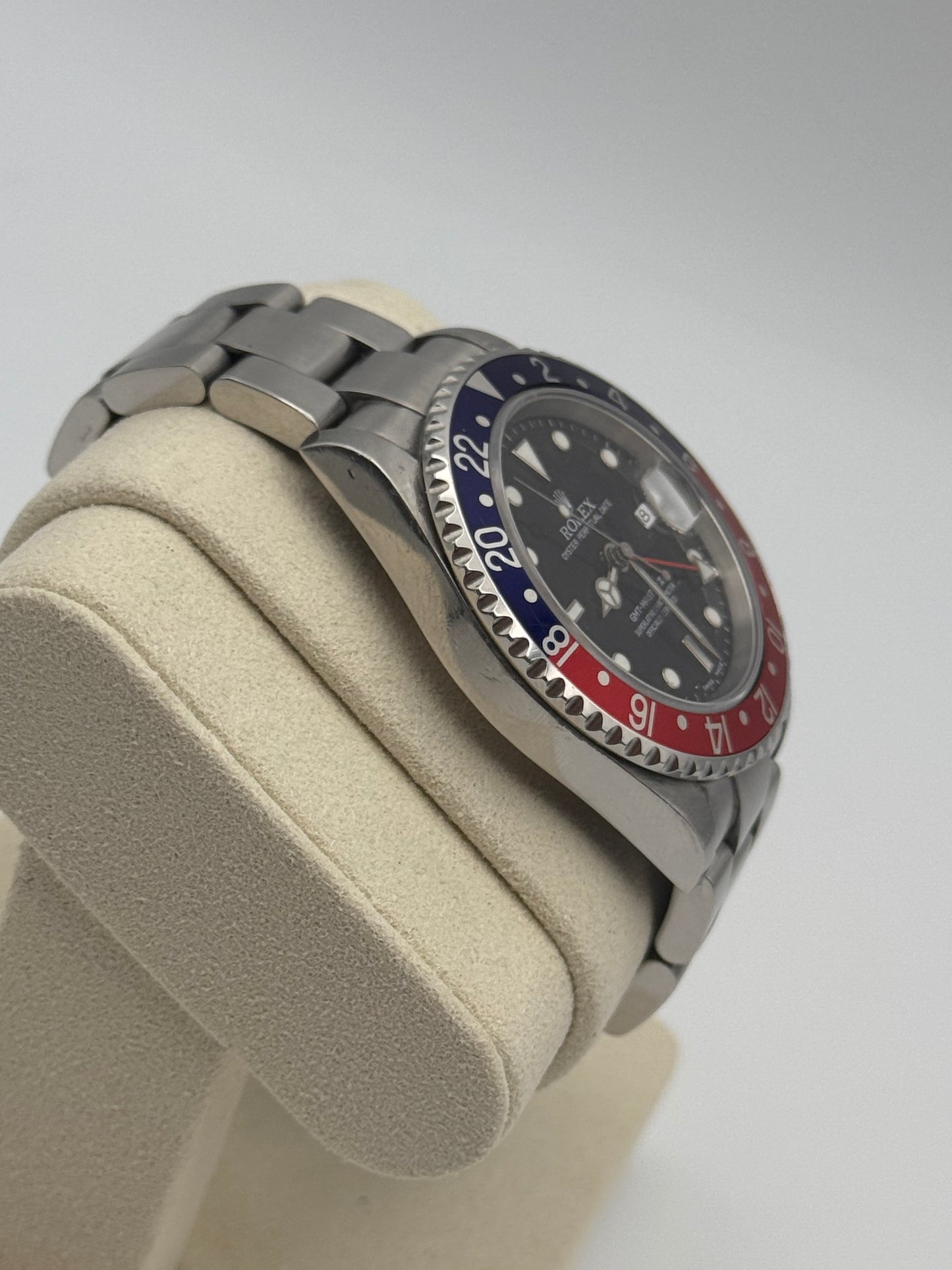 Rolex GMT-Master II "Pepsi" - 16710