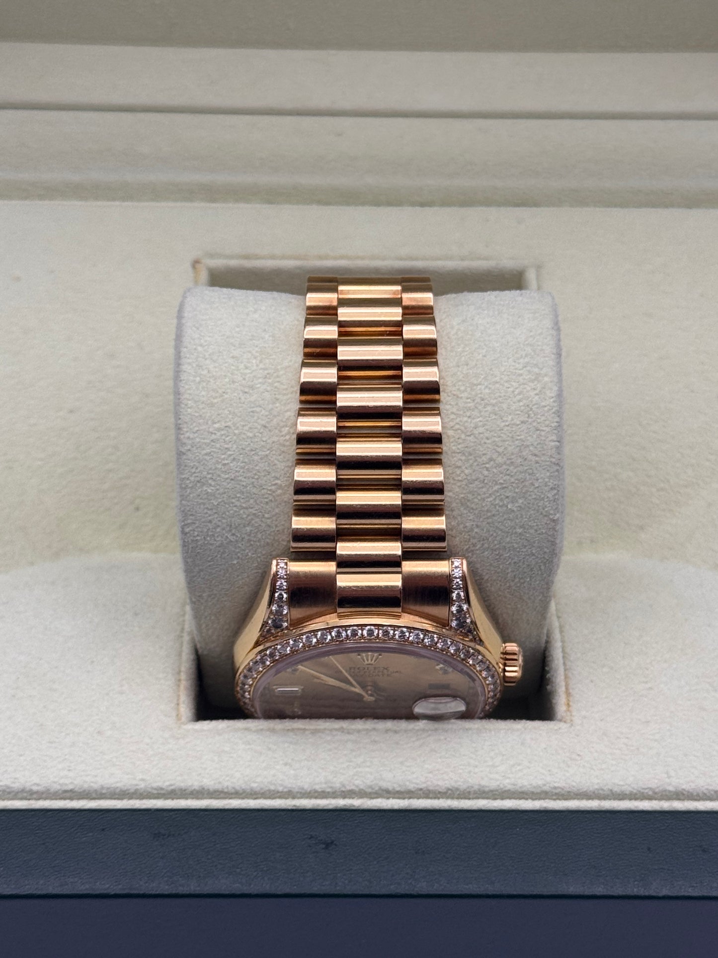 Rolex Day-Date 18kt Gold - 118388