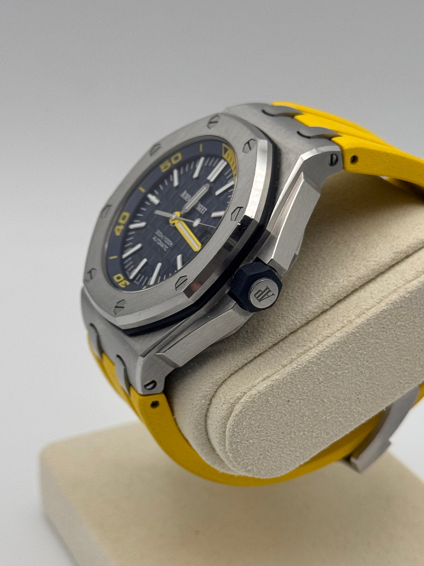 Audemars Piguet Royal Oak Offshore Diver - 15710ST.OO.A027CA.01