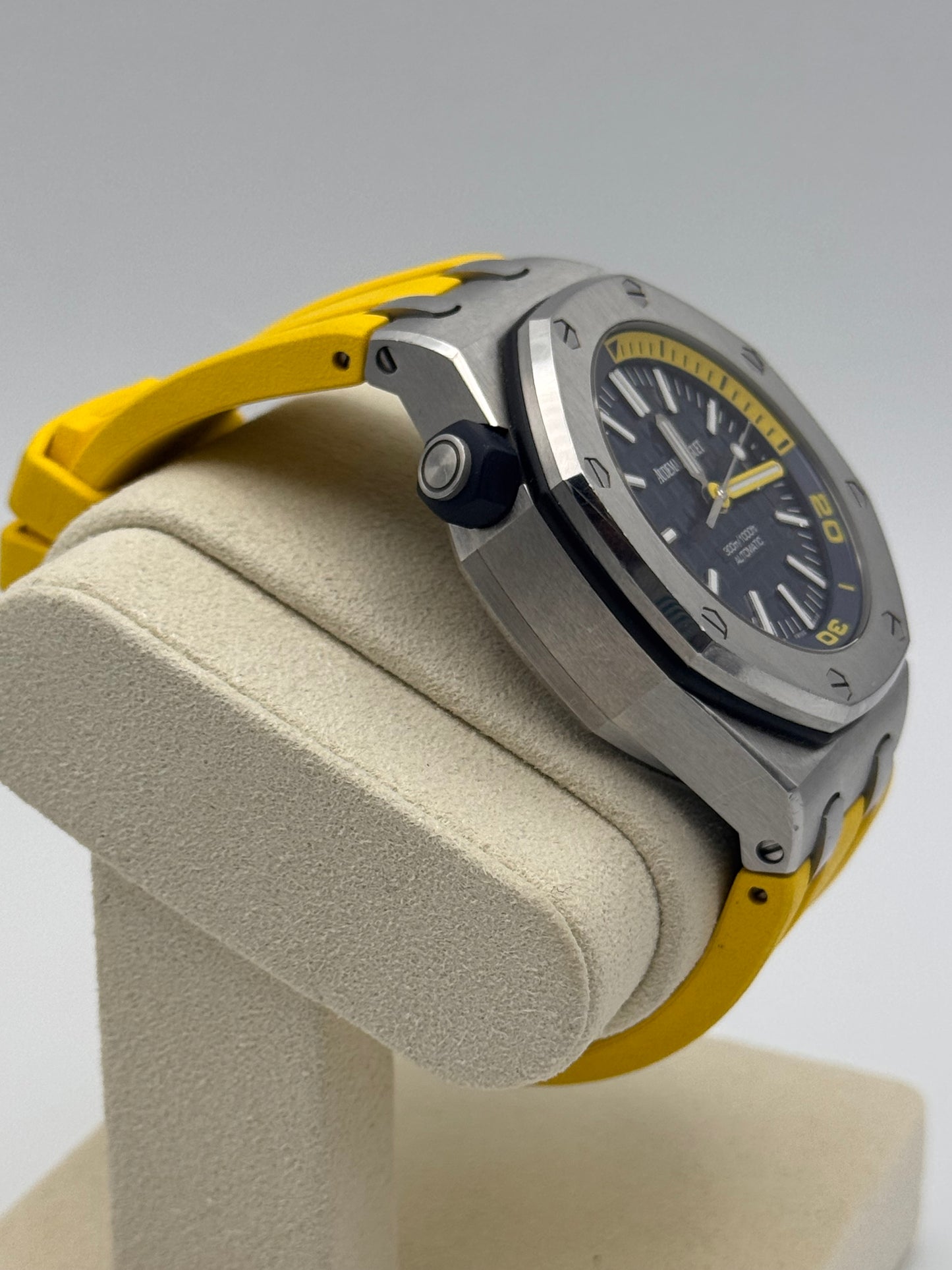 Audemars Piguet Royal Oak Offshore Diver - 15710ST.OO.A027CA.01