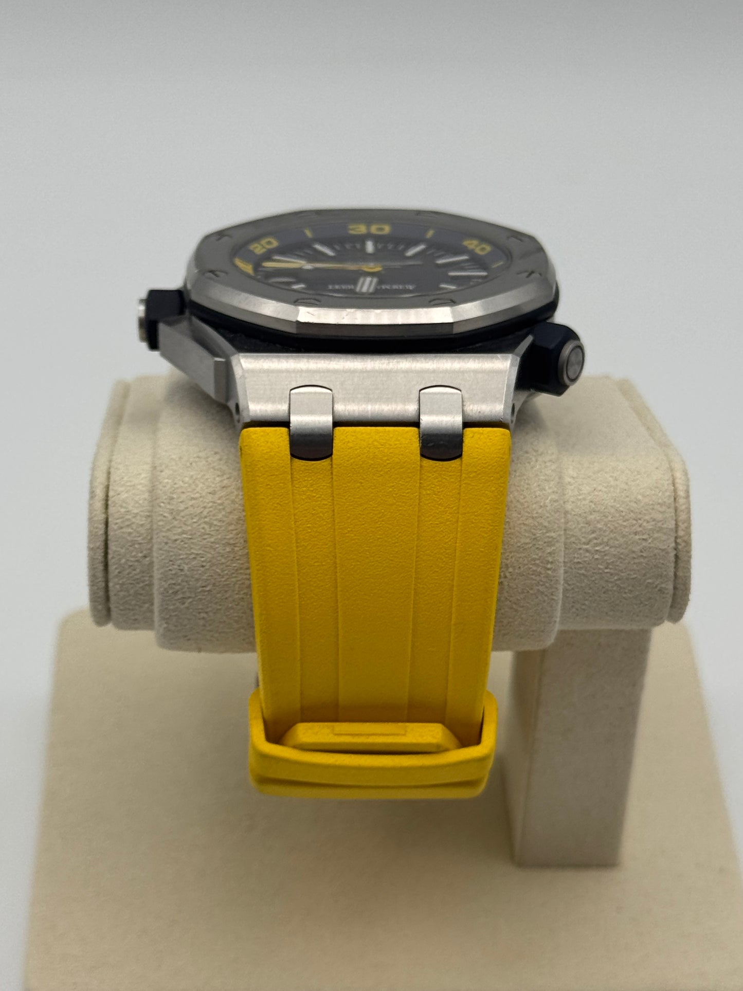 Audemars Piguet Royal Oak Offshore Diver - 15710ST.OO.A027CA.01