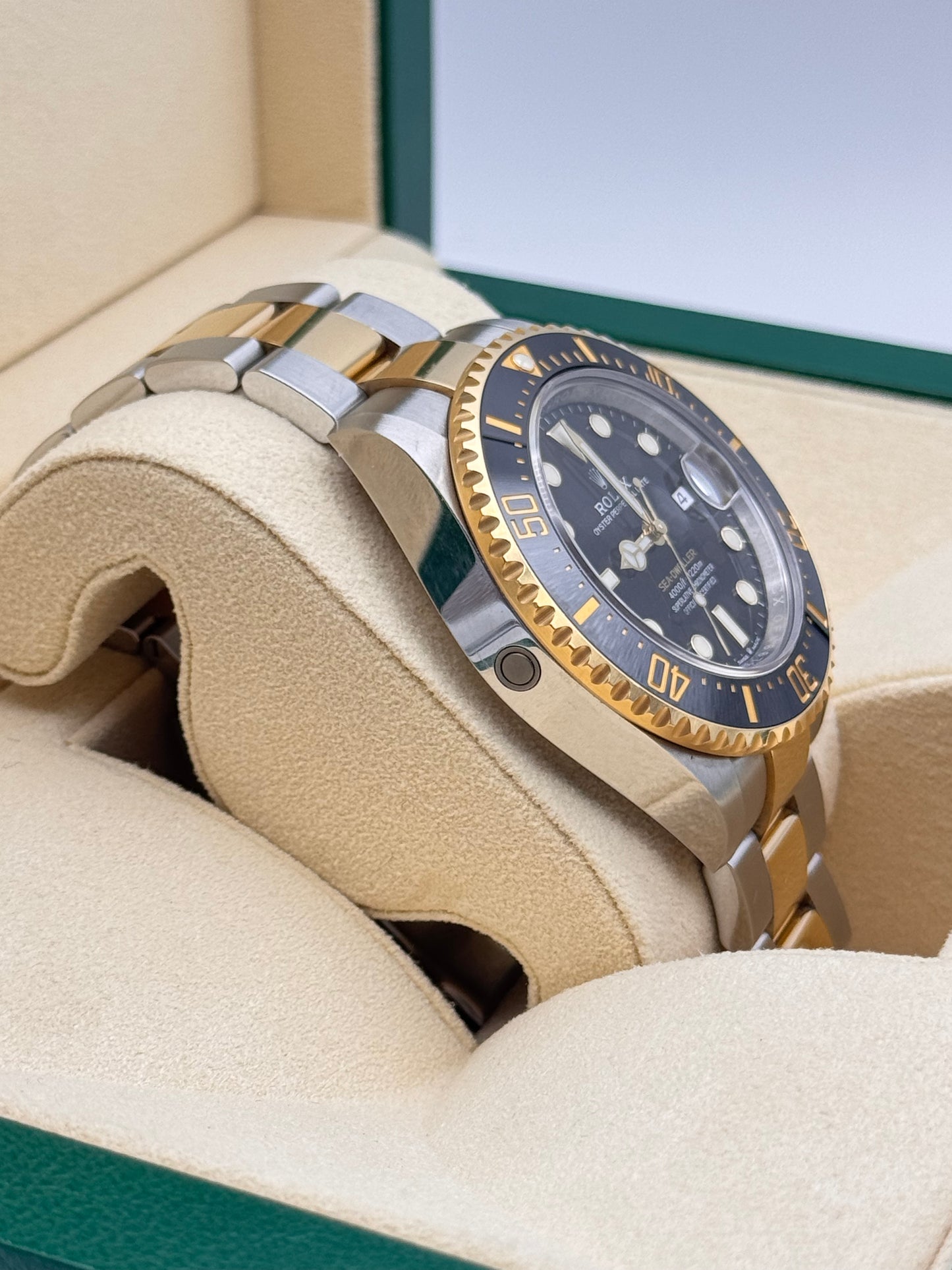Rolex Sea-Dweller - 126603