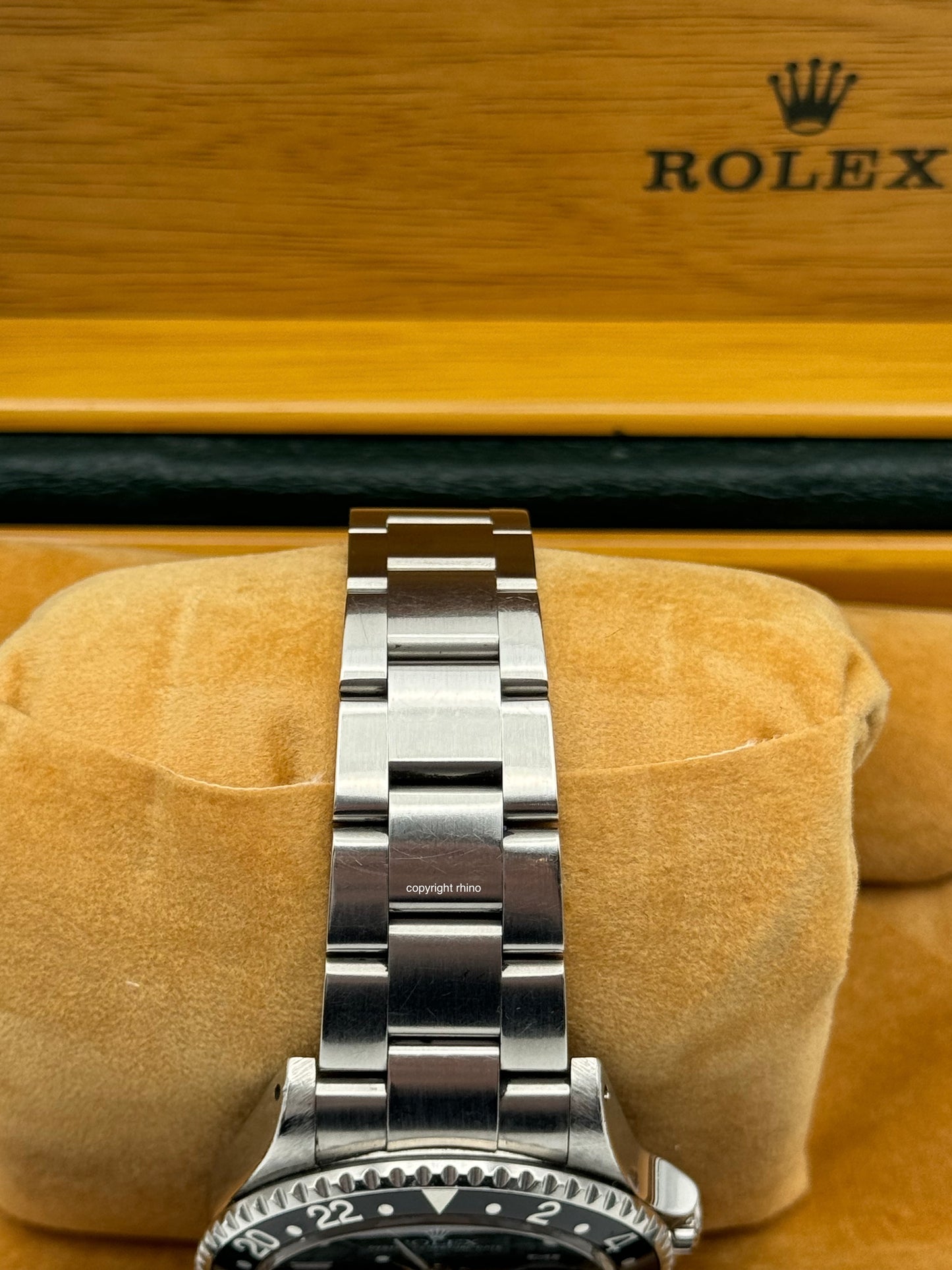 Rolex GMT-Master II "Coke" - 16710