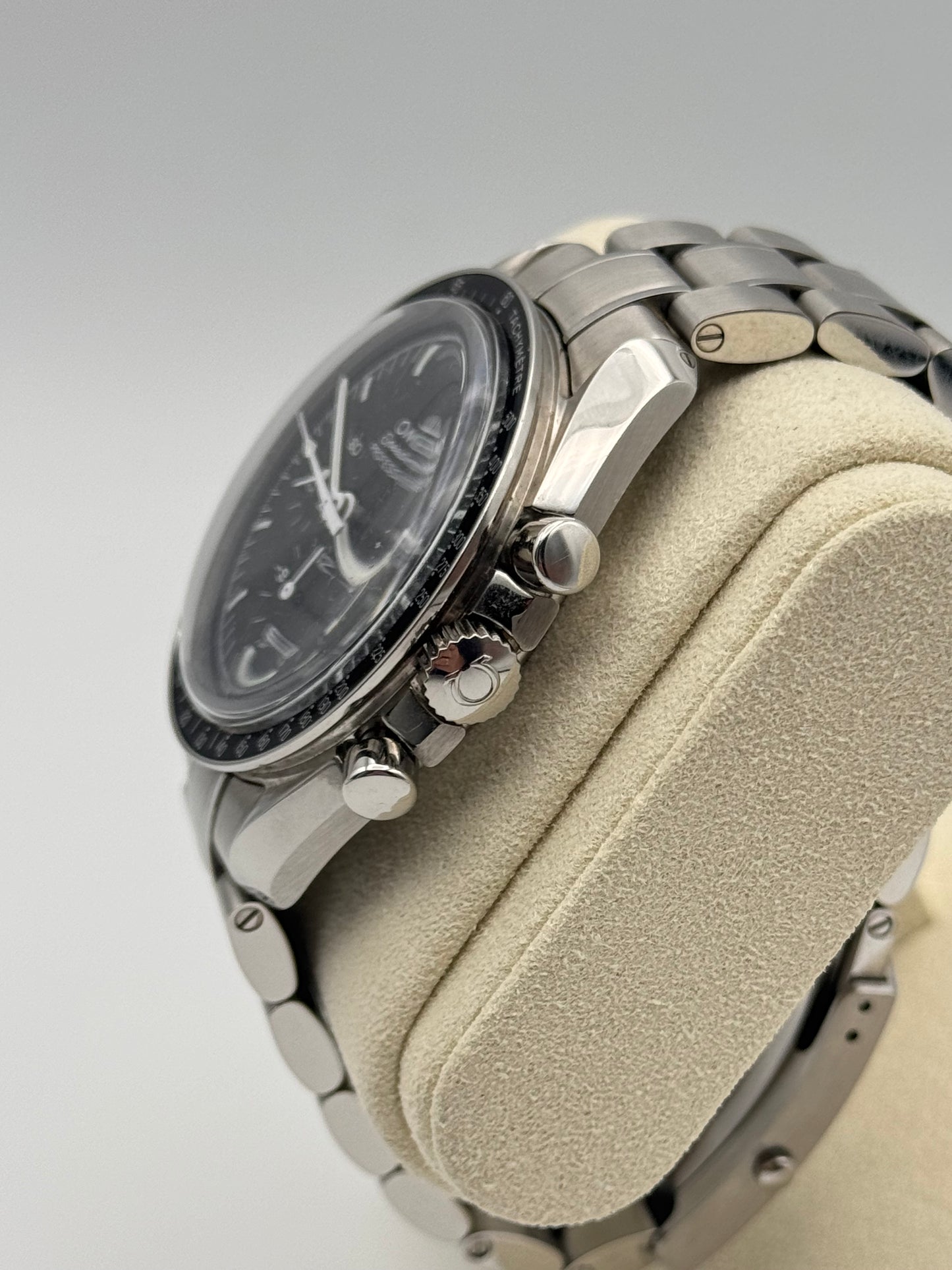 Omega Speedmaster Professional Moonwatch - 311.30.42.30.01.006