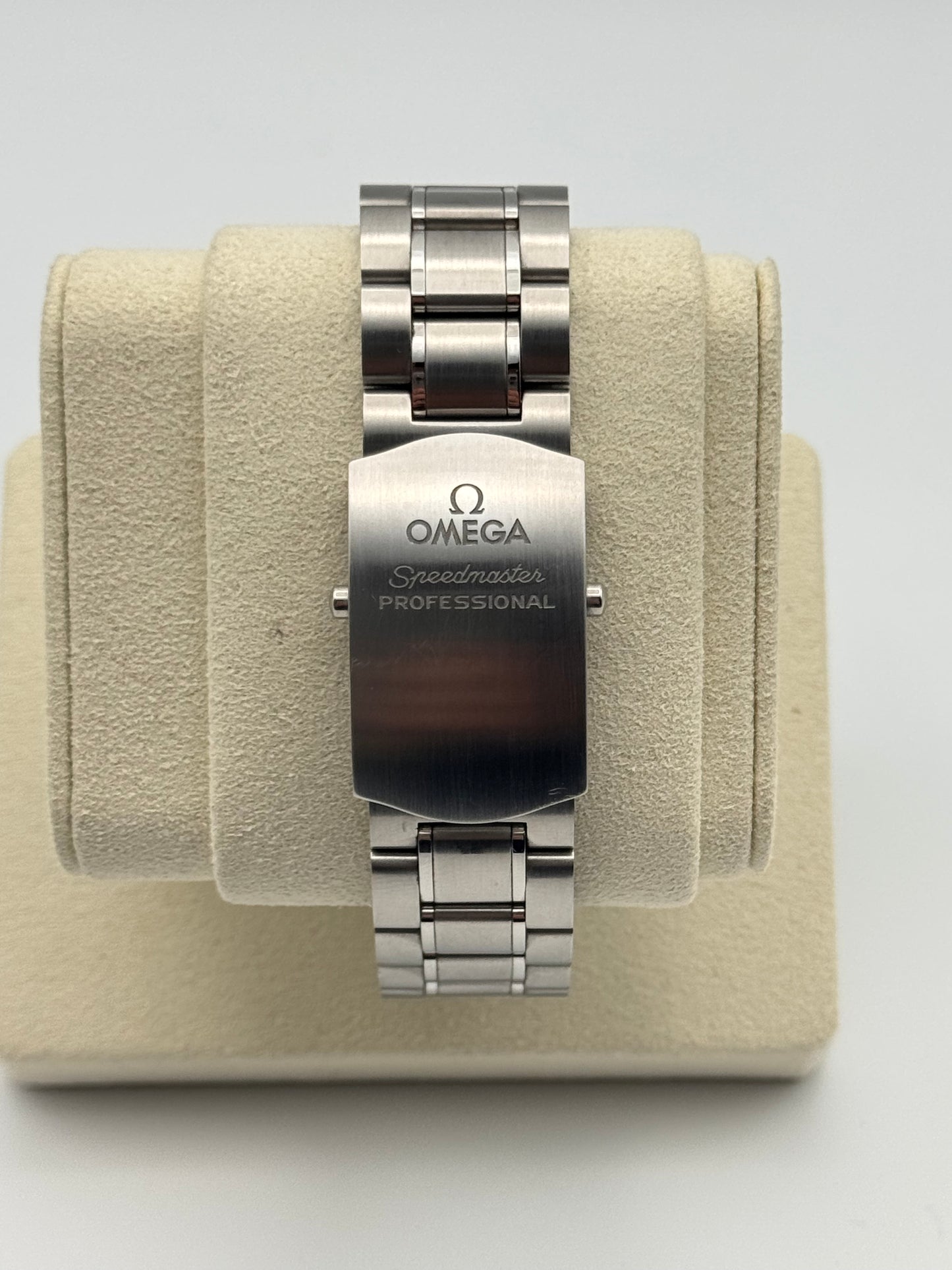 Omega Speedmaster Professional Moonwatch - 311.30.42.30.01.006