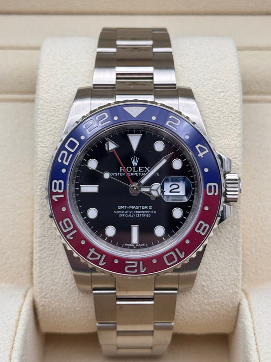 Rolex GMT-Master II "Pepsi" 18kt Gold - 116719BLRO
