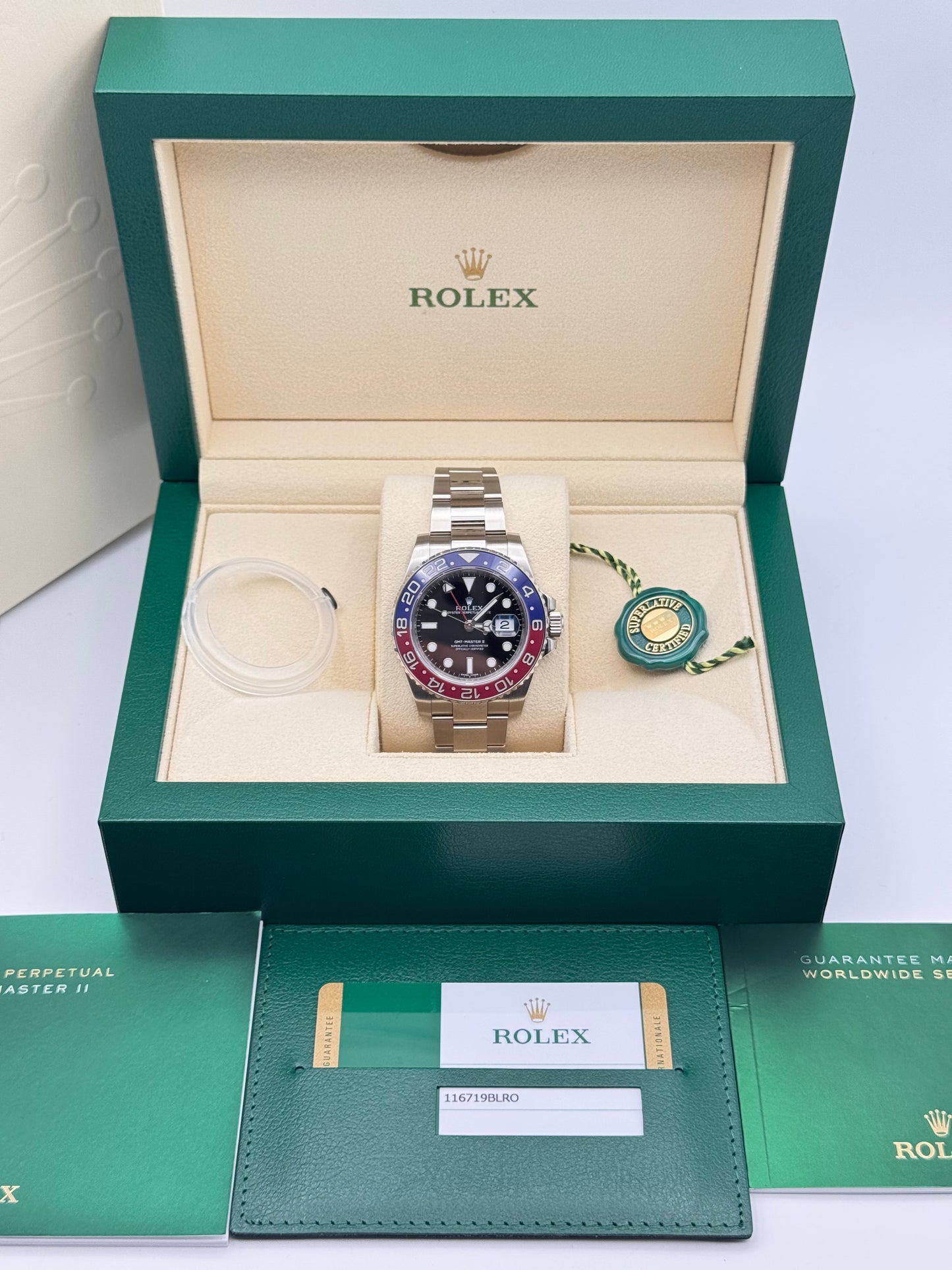 Rolex GMT-Master II "Pepsi" 18kt Gold - 116719BLRO