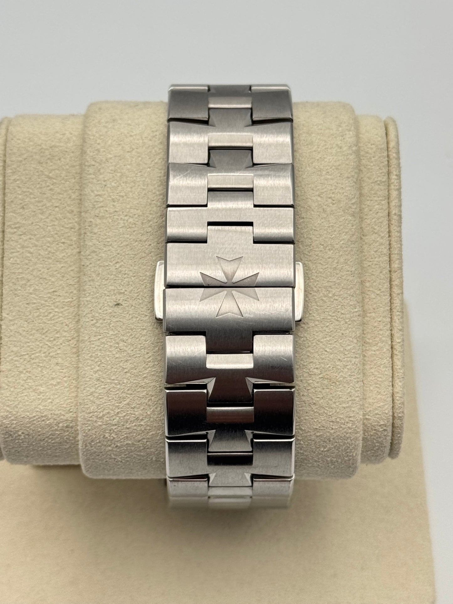 Vacheron Constantin Overseas Chronograph - 5500V 110A-B075