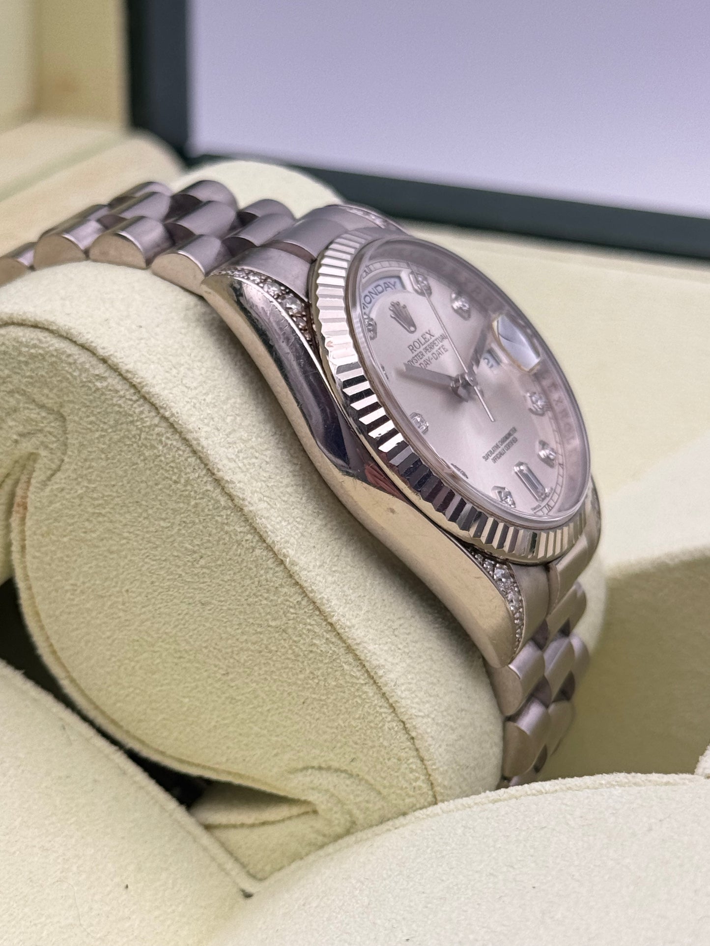 Rolex Day-Date 18kt Weißold - 118339