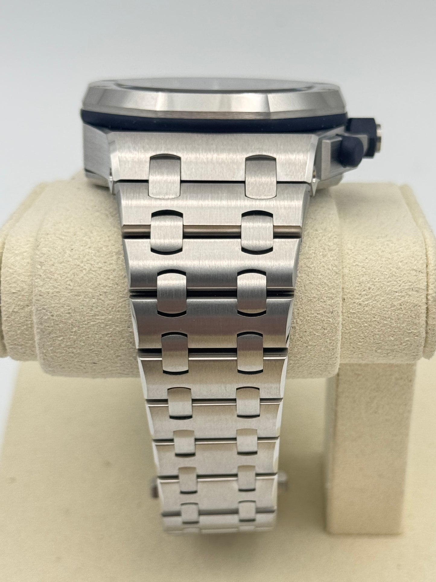 Audemars Piguet Royal Oak Offshore Chronograph - 26238ST.OO.2000ST.01