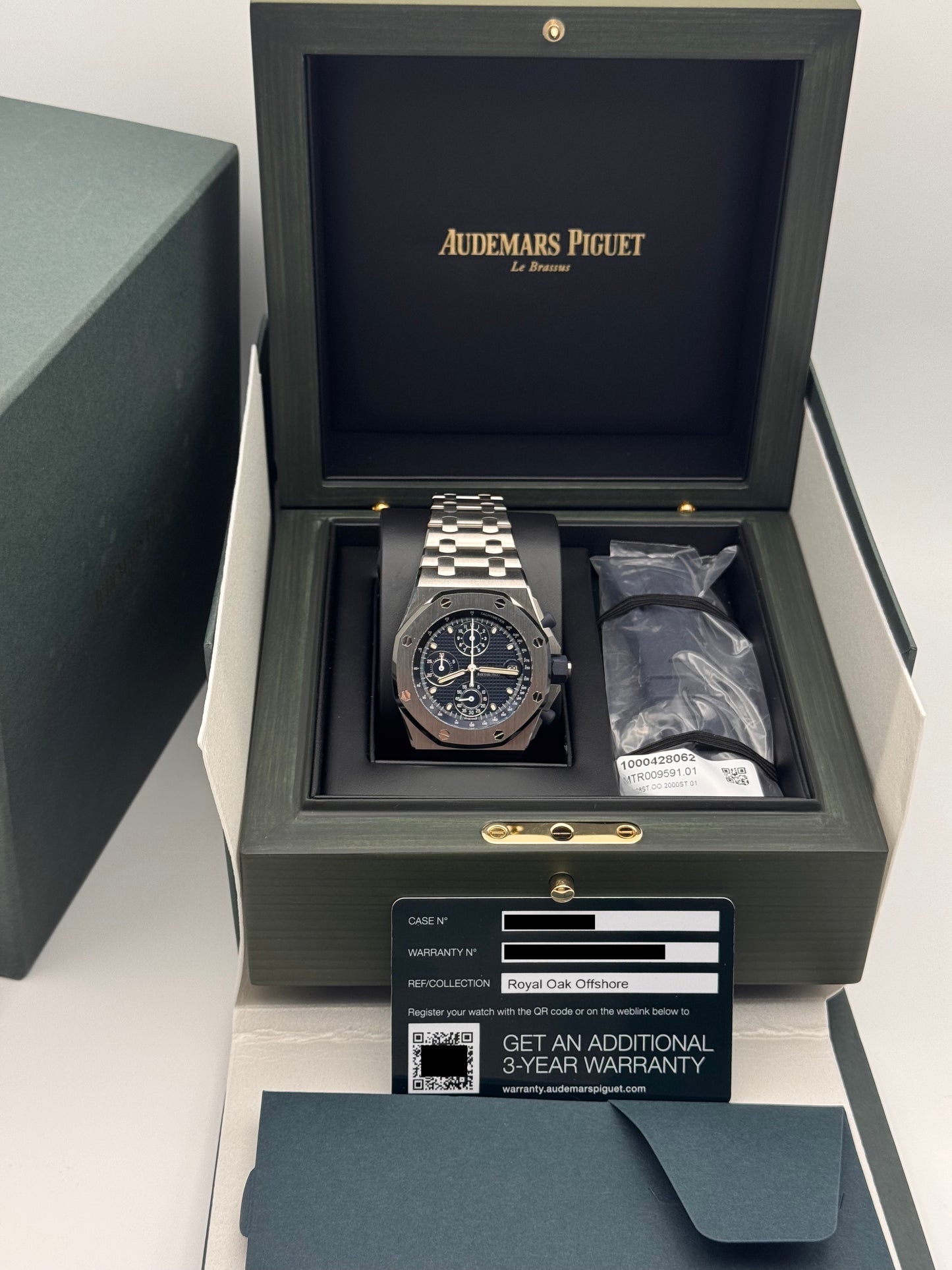 Audemars Piguet Royal Oak Offshore Chronograph - 26238ST.OO.2000ST.01