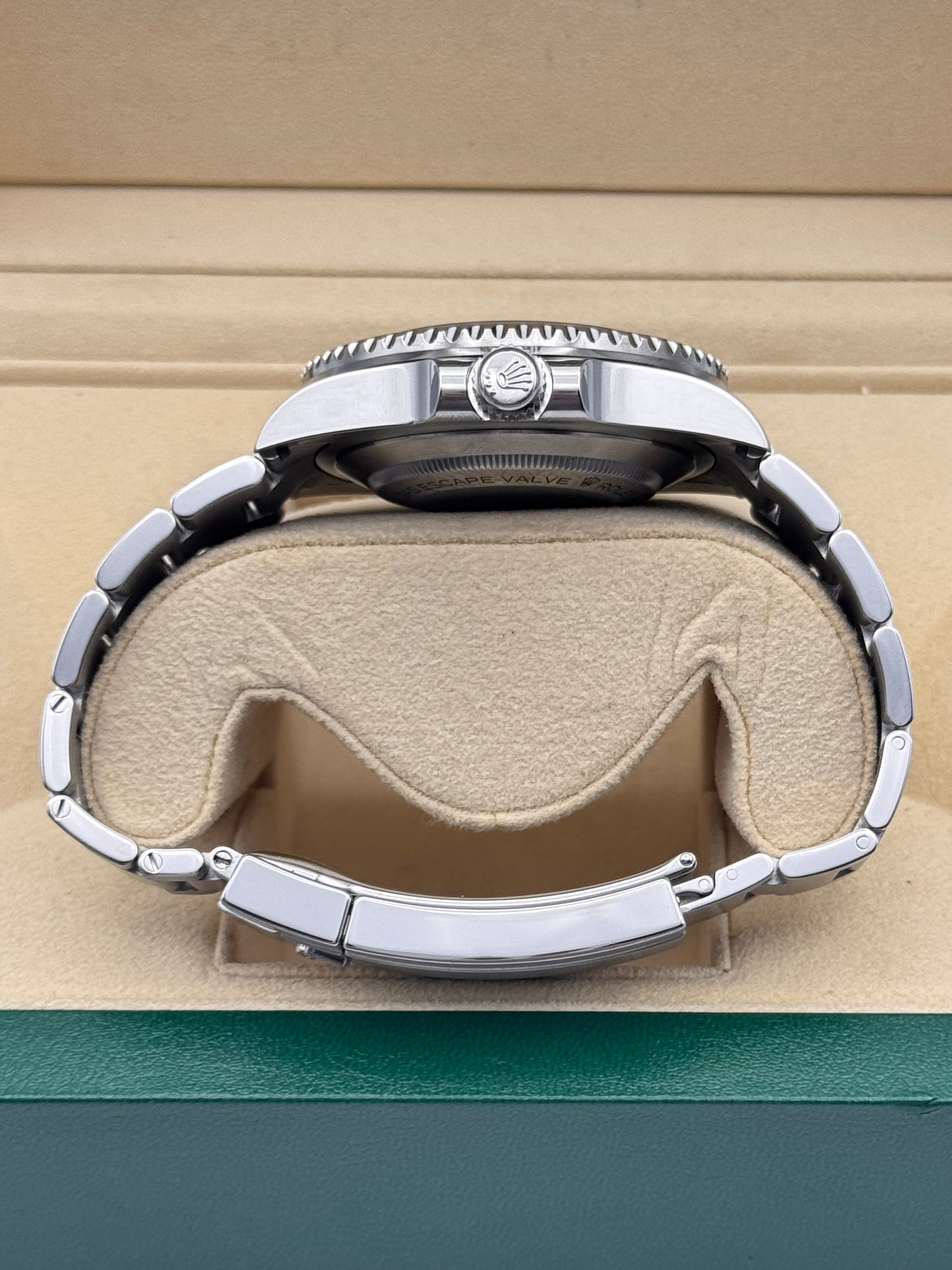 Rolex Sea-Dweller "Red line" - 126600