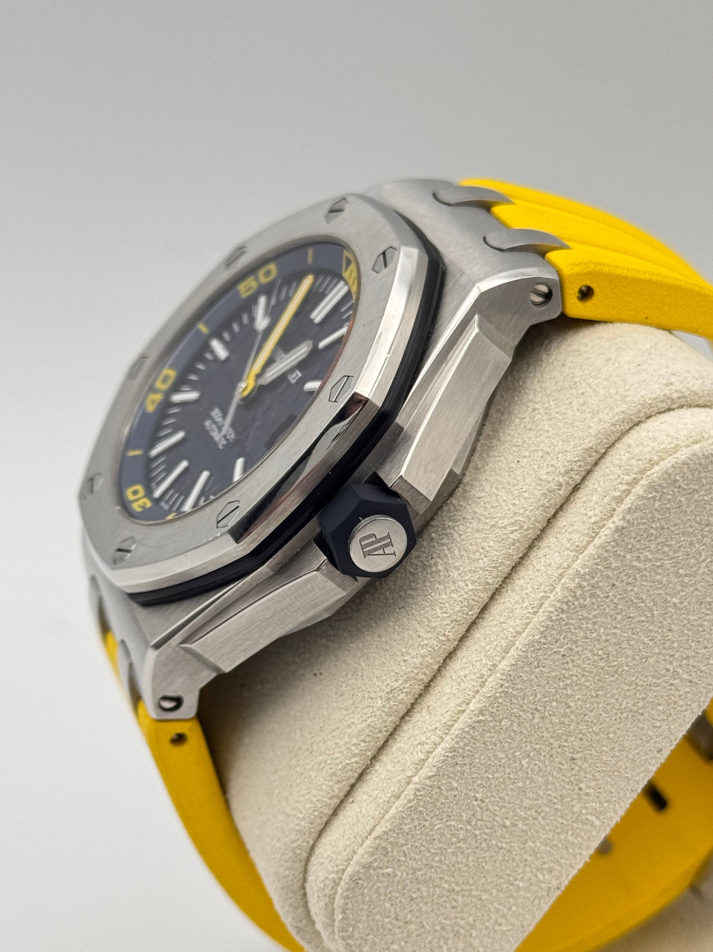 Audemars Piguet Royal Oak Offshore Diver - 15710ST.OO.A027CA.01