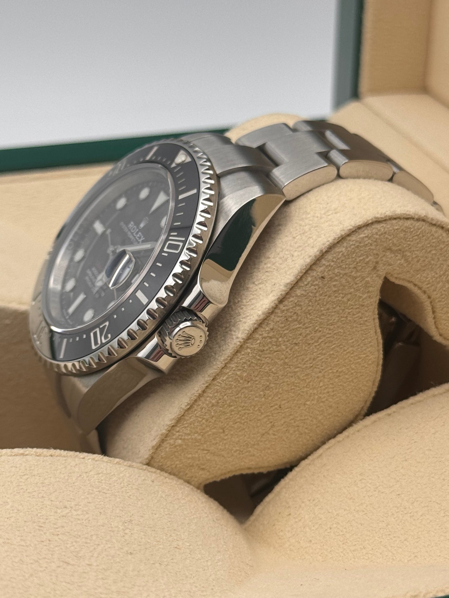 Rolex Sea-Dweller "Red line" - 126600