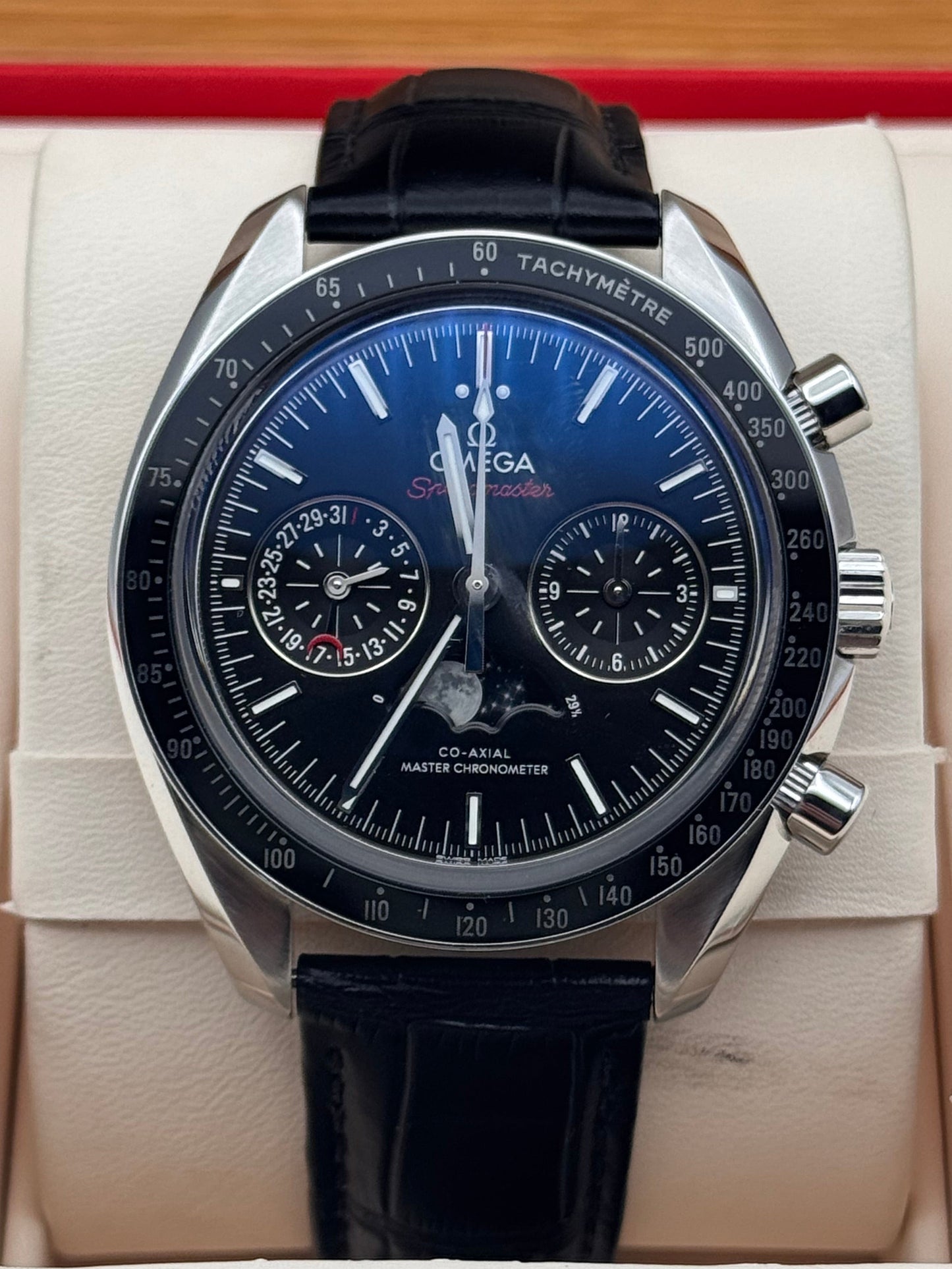 Omega Speedmaster Moonphase - 304.33.44.52.01.001