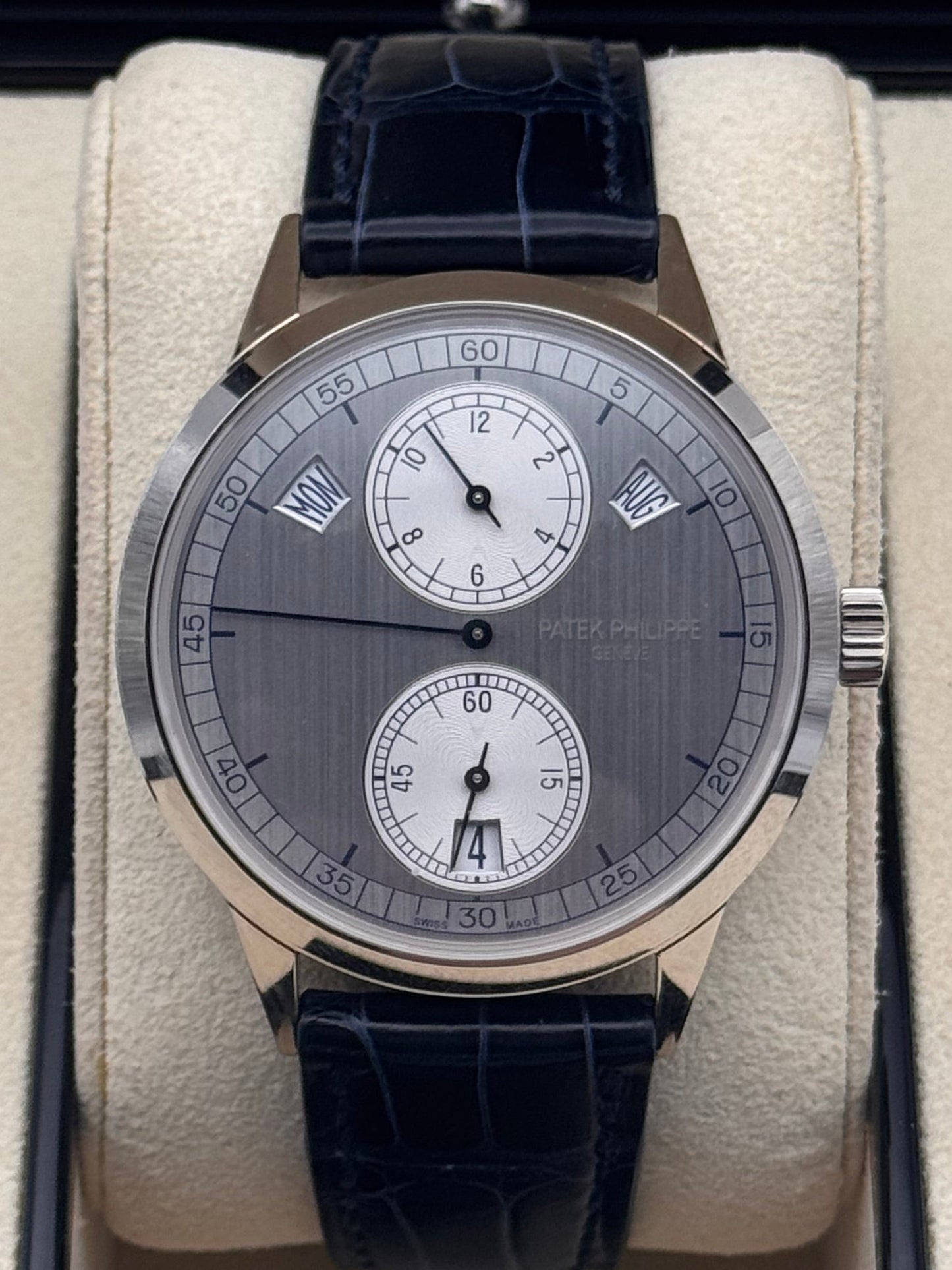 Patek Philippe Annual Calendar Regulator - 5235G-001