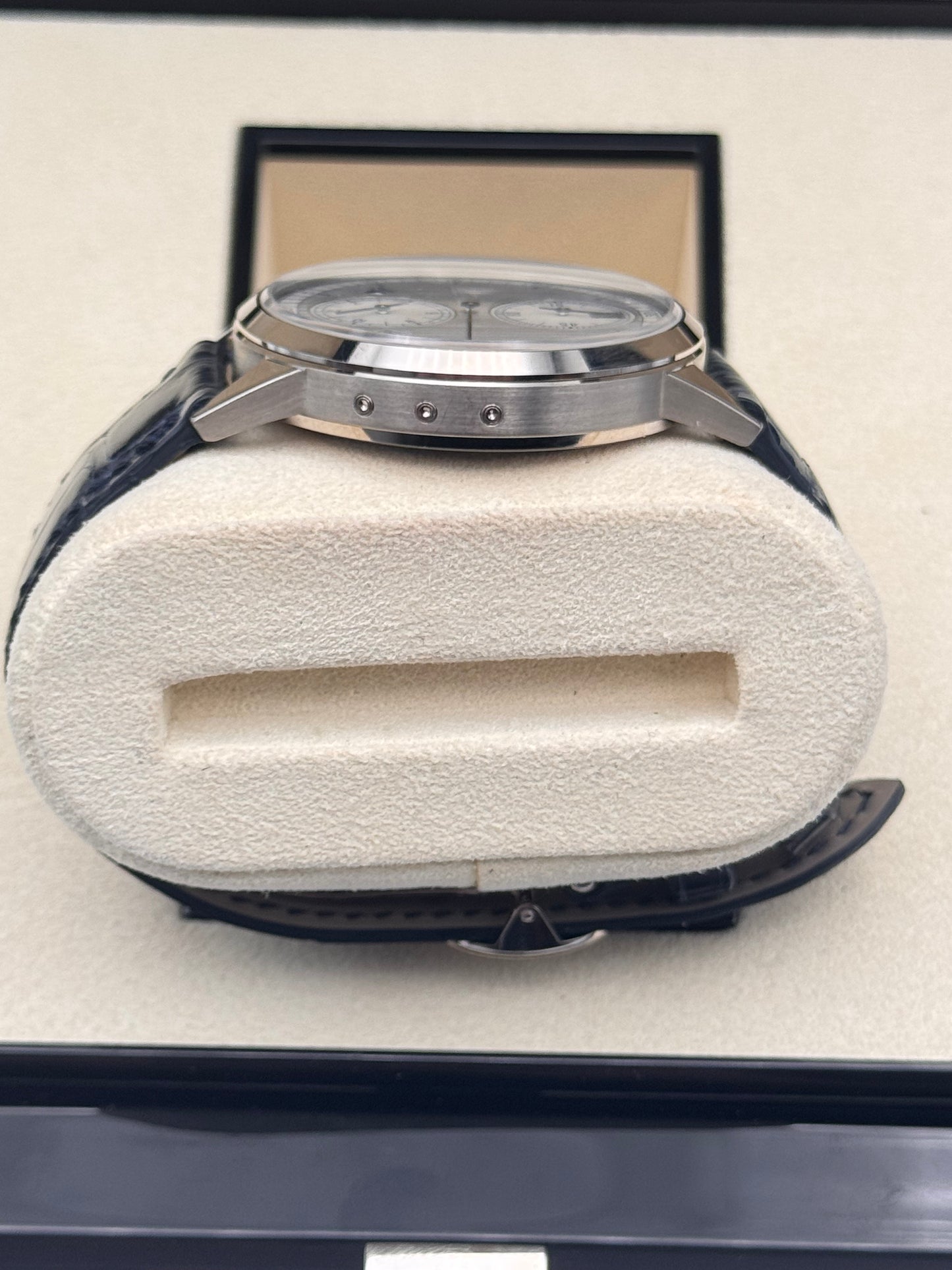 Patek Philippe Annual Calendar Regulator - 5235G-001