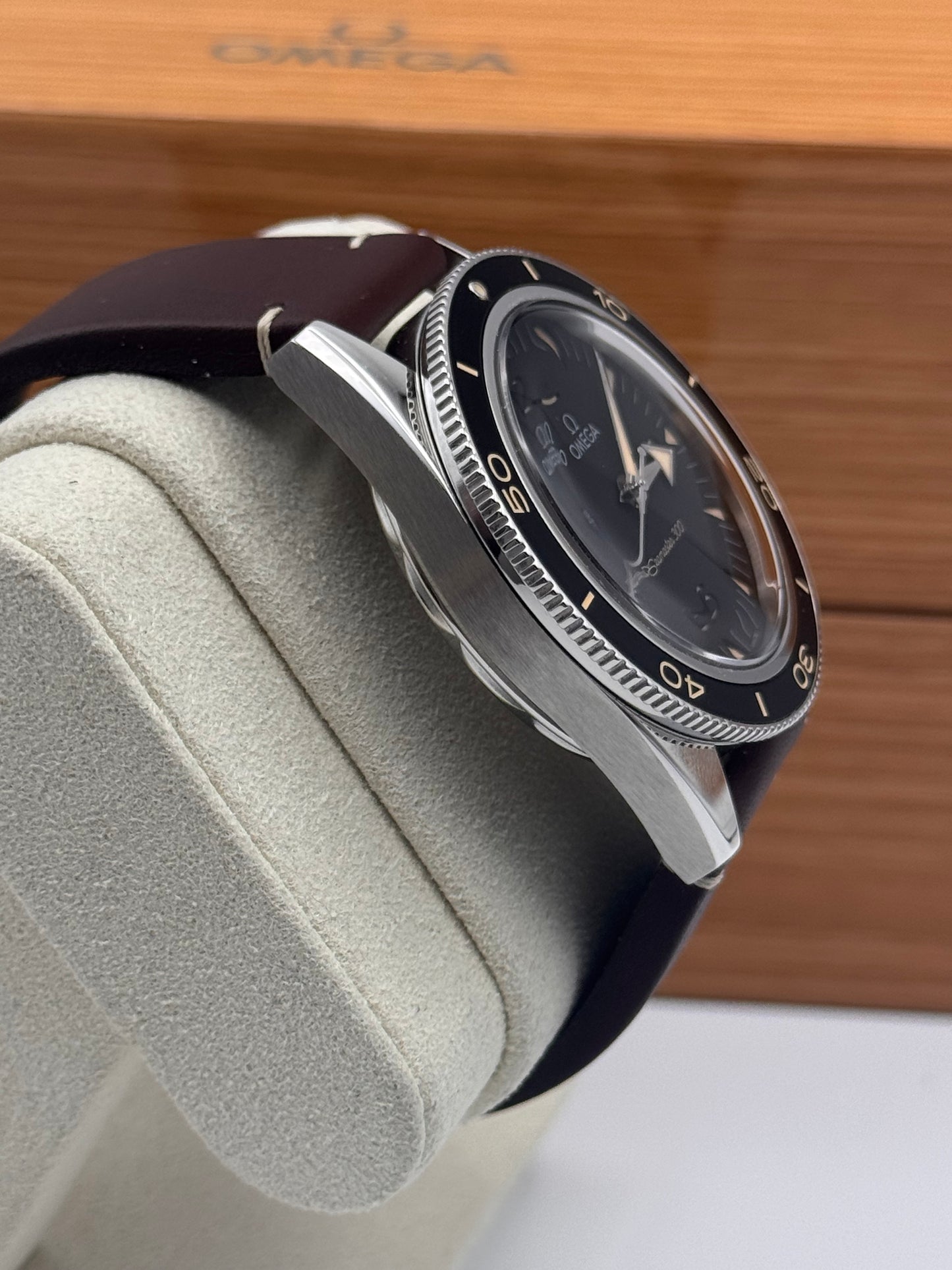 Omega Seamaster 300 Co-Axial Master Chronometer - 234.32.41.21.01.001