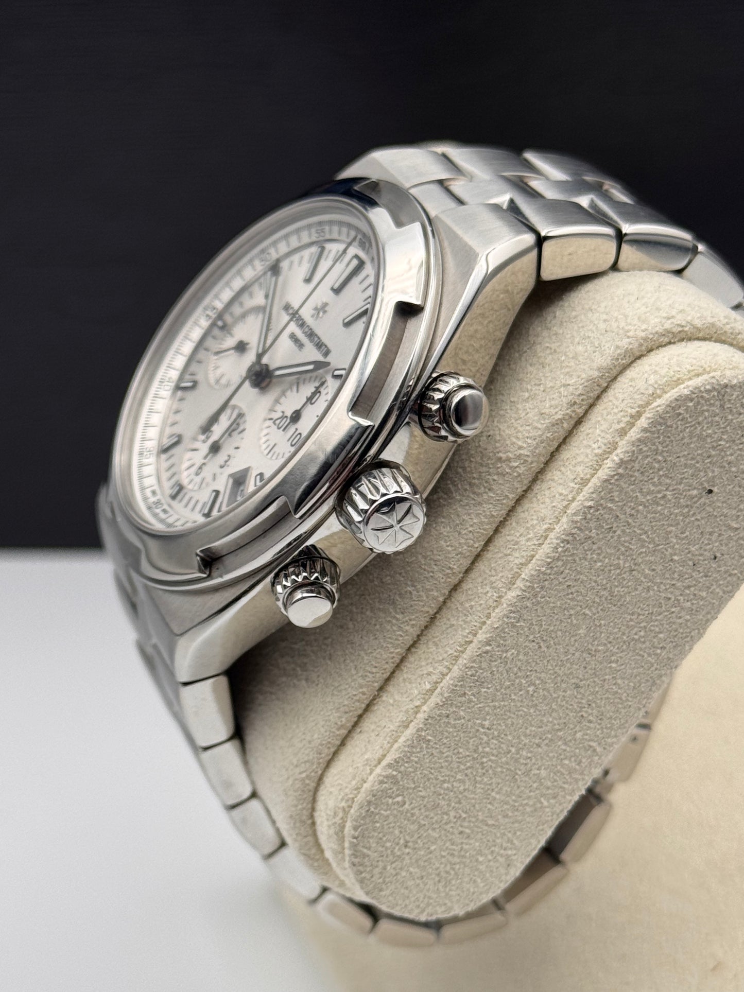 Vacheron Constantin Overseas Chronograph - 5500V/110A-B075