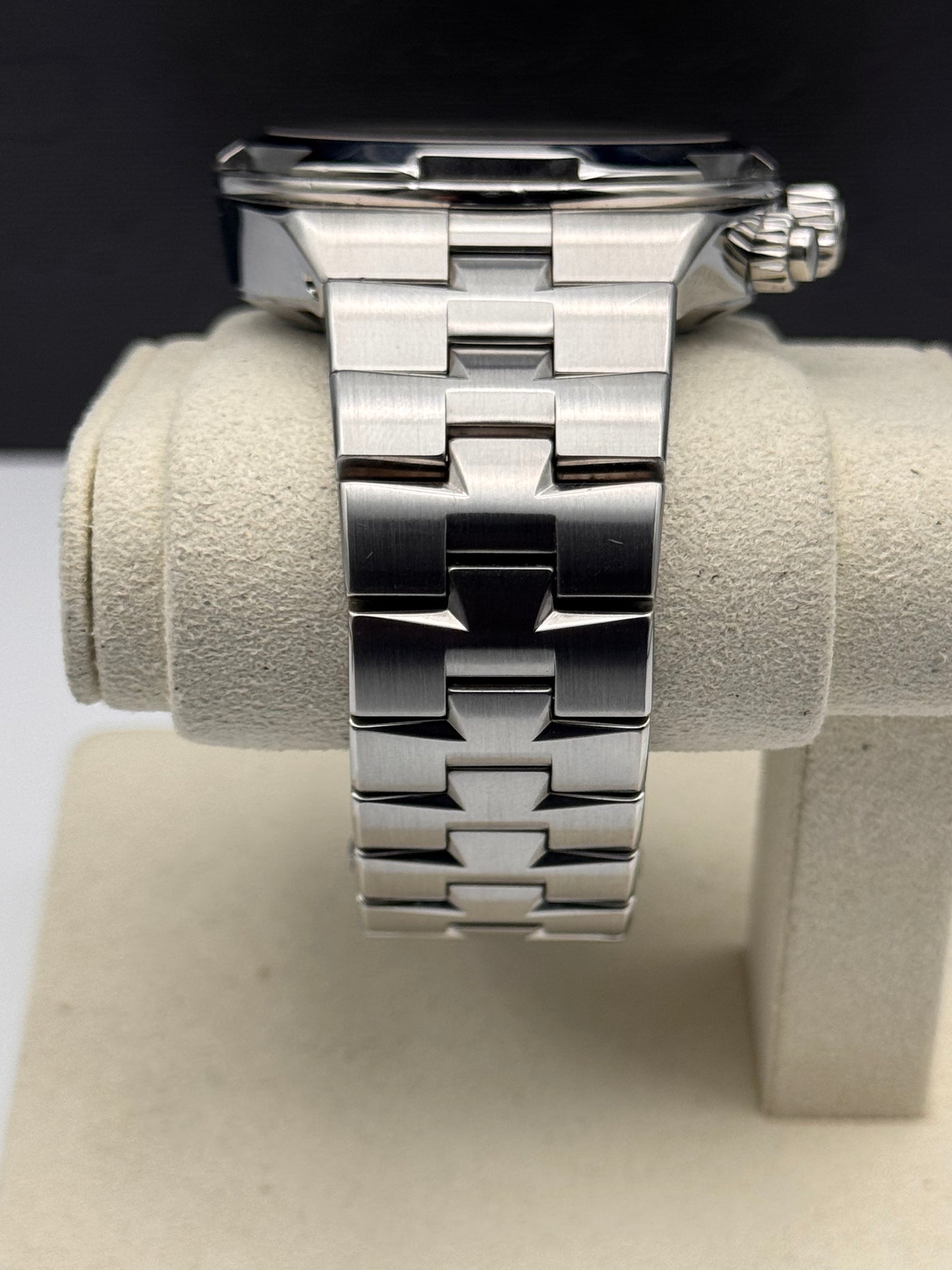 Vacheron Constantin Overseas Chronograph - 5500V/110A-B075