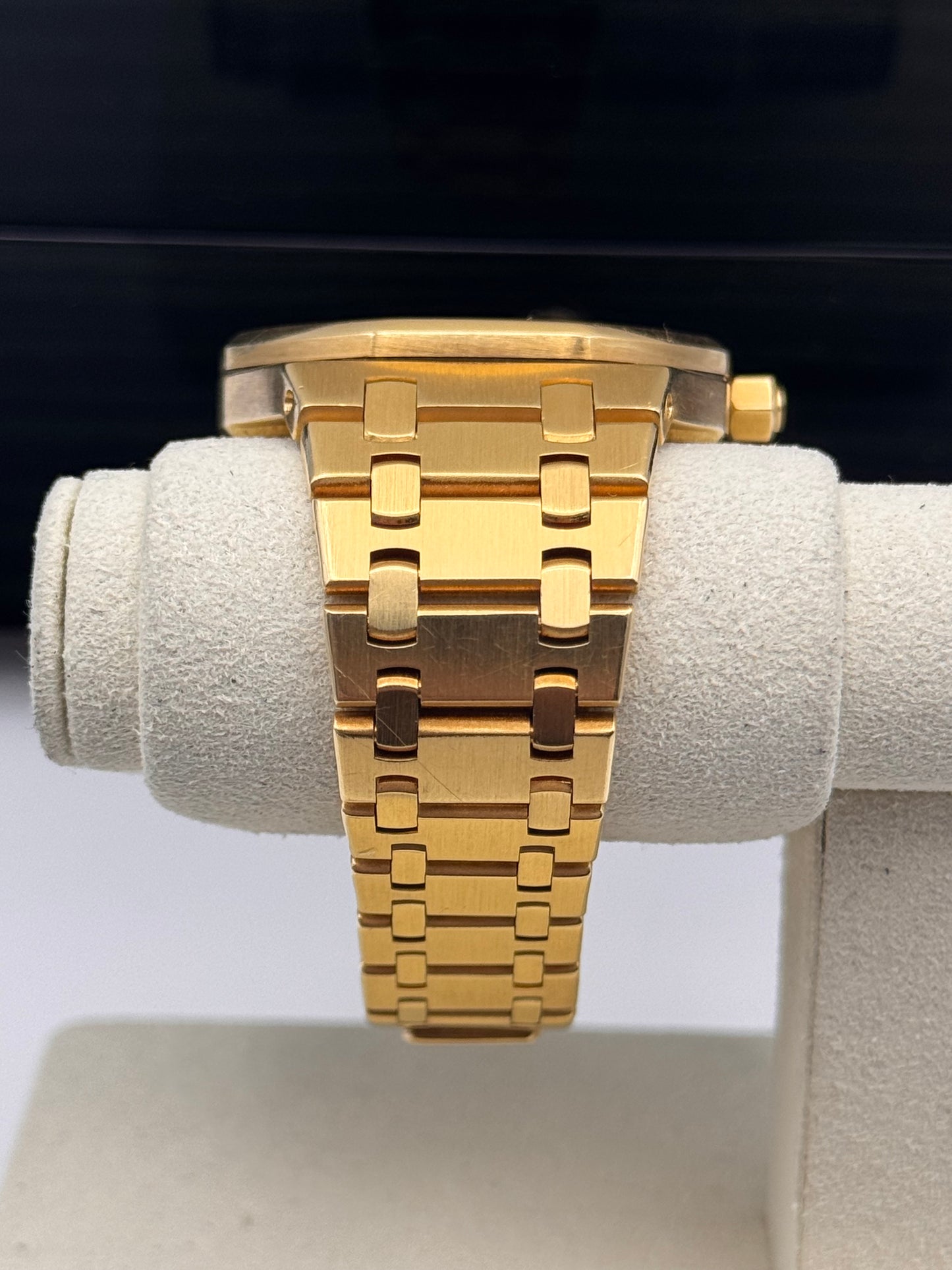 Audemars Piguet Royal Oak Mini Jumbo 18kt Gold - 14700BA