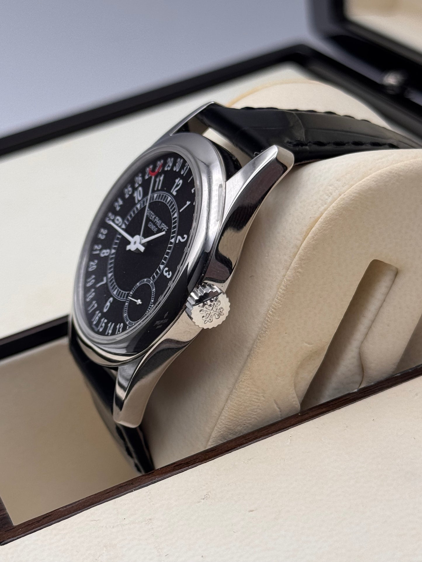 Patek Philippe Calatrava - 6000G-001