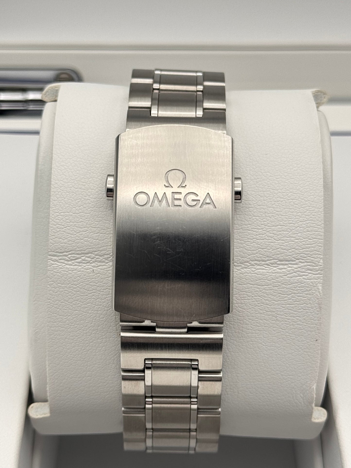Omega Speedmaster Tokyo Olympics 2020 Limited Edition- 522.30.42.30.04.001