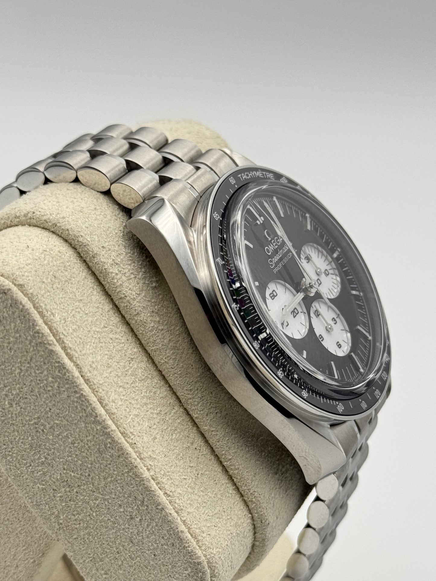 Omega Speedmaster Moonwatch Professional - 310.30.42.50.01.004