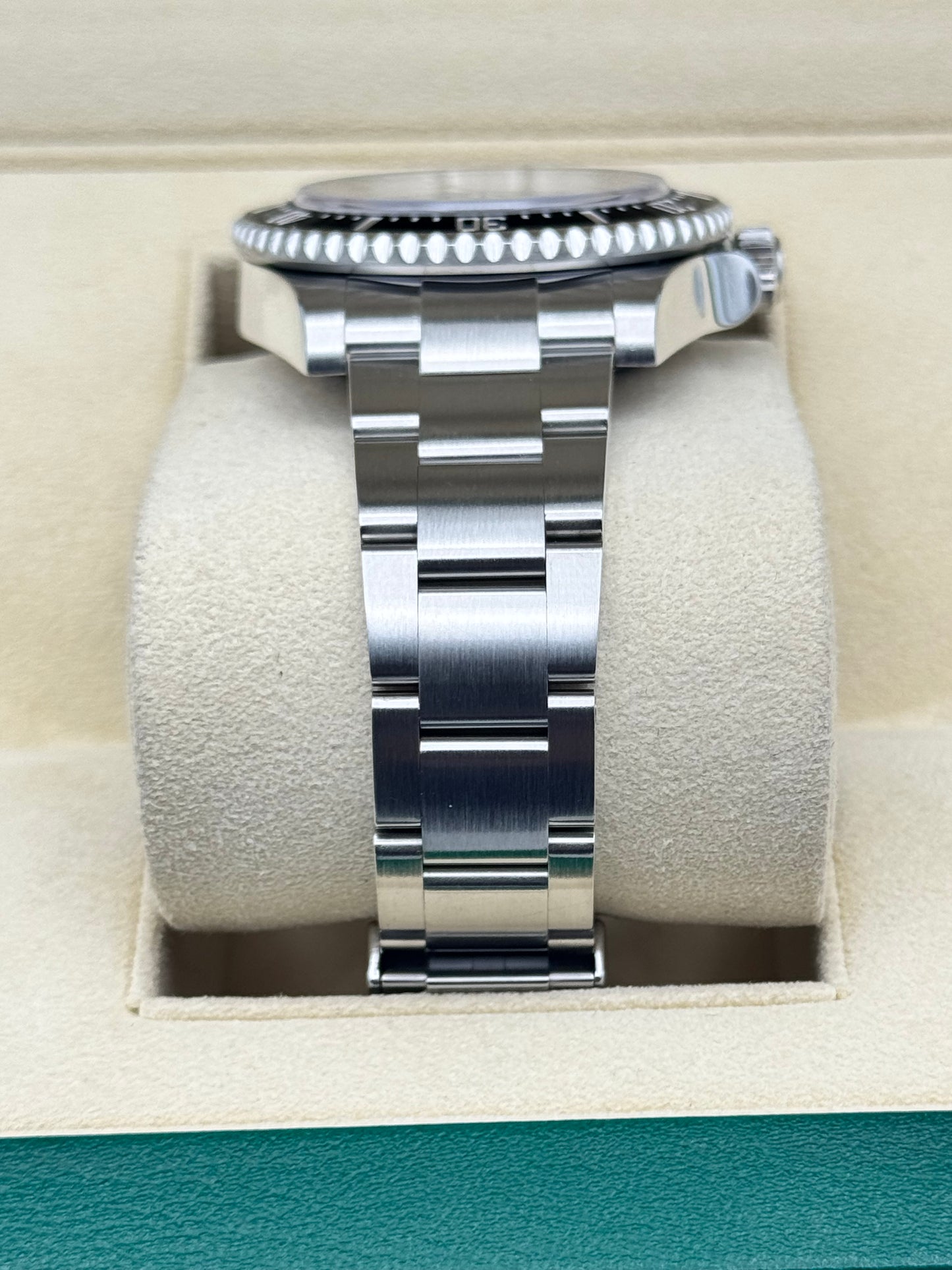 Rolex Sea-Dweller 4000 - 116600