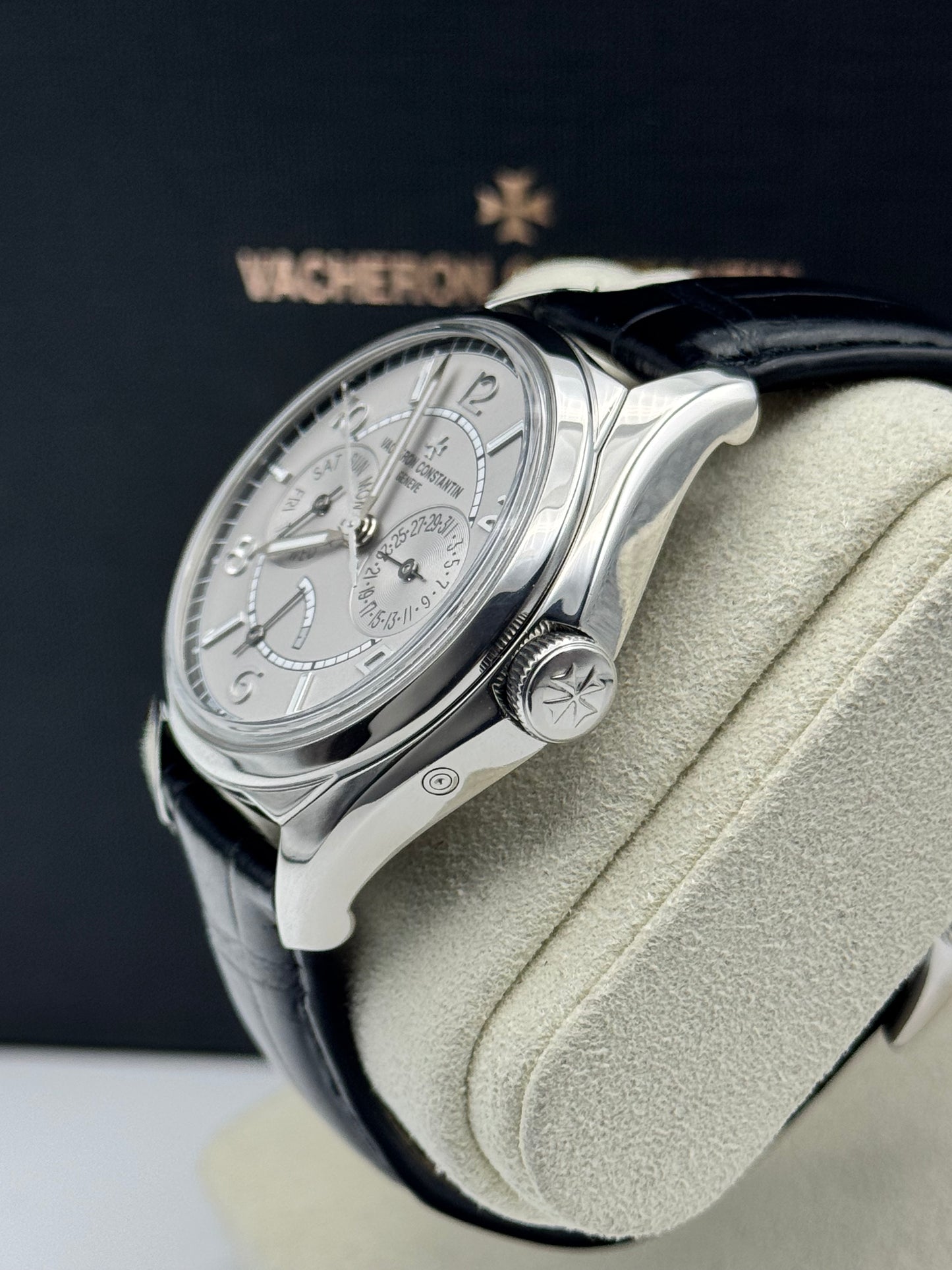 Vacheron Constantin Fiftysix Day Date - 4400E 000A-B437