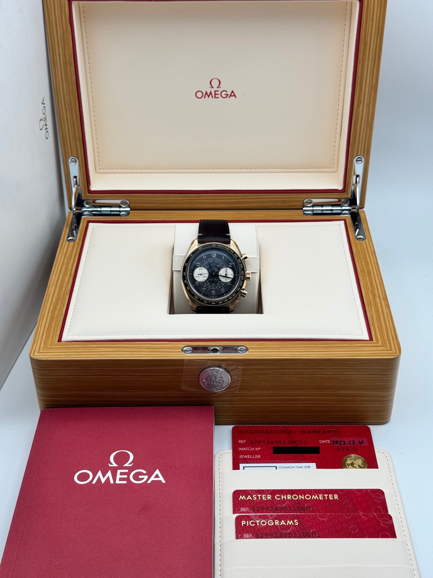 Omega Speedmaster Chronoscope - 329.92.43.51.10.001