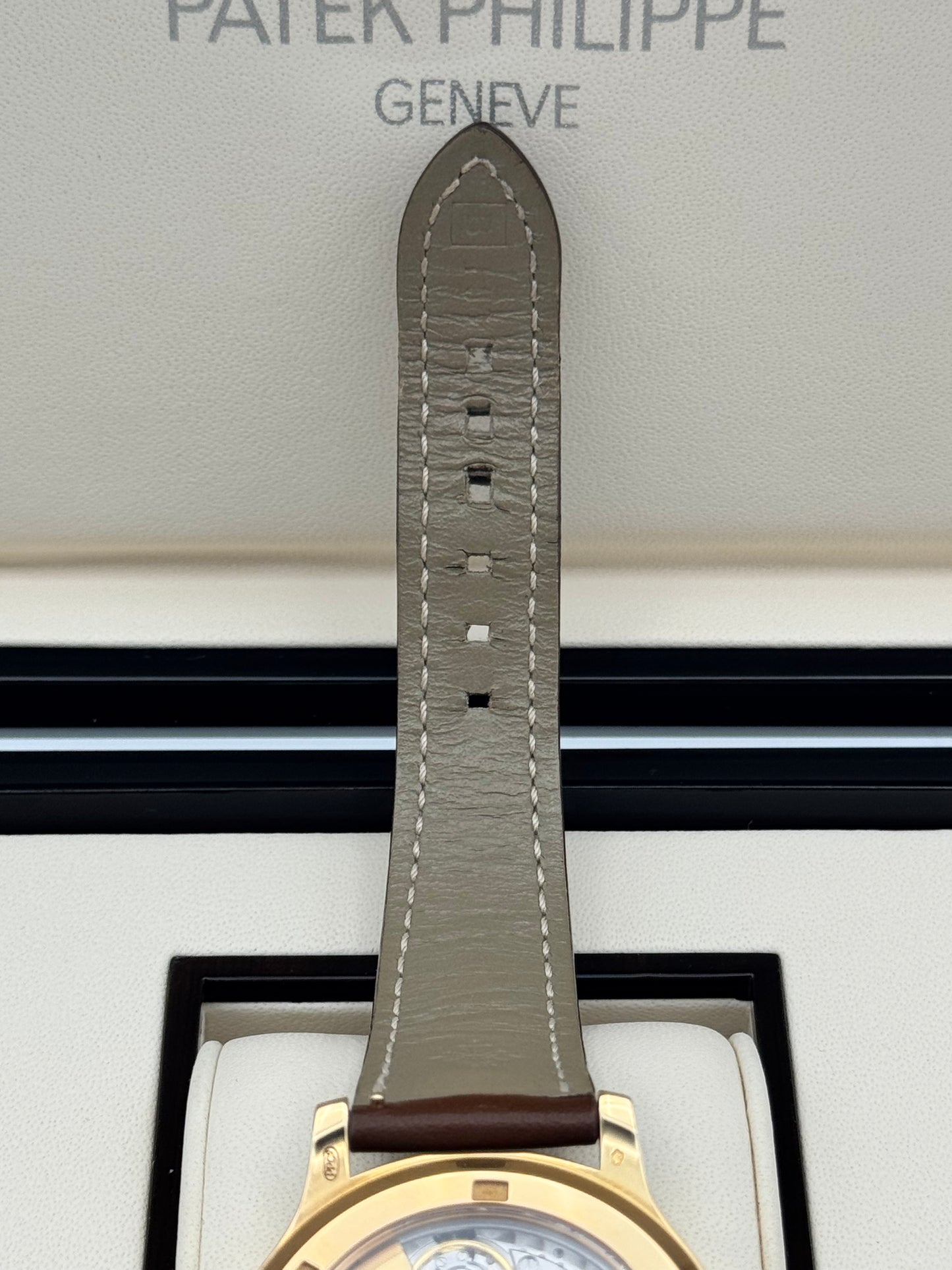 Patek Philippe Calatrava Pilot Travel Time - 7234R-001