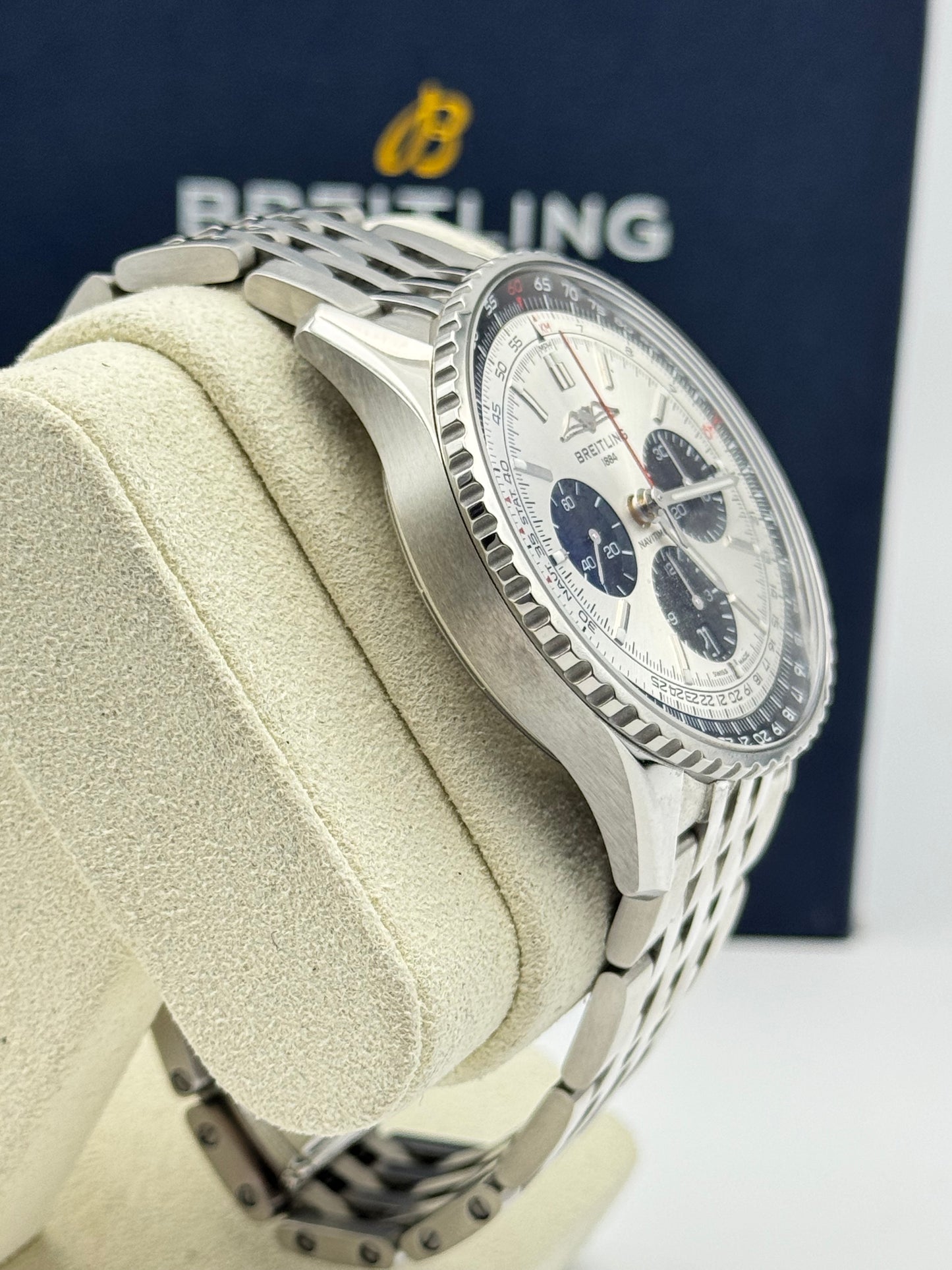 Breitling Navitimer 1 B01 Chronograph 43 - AB0138241G1A1