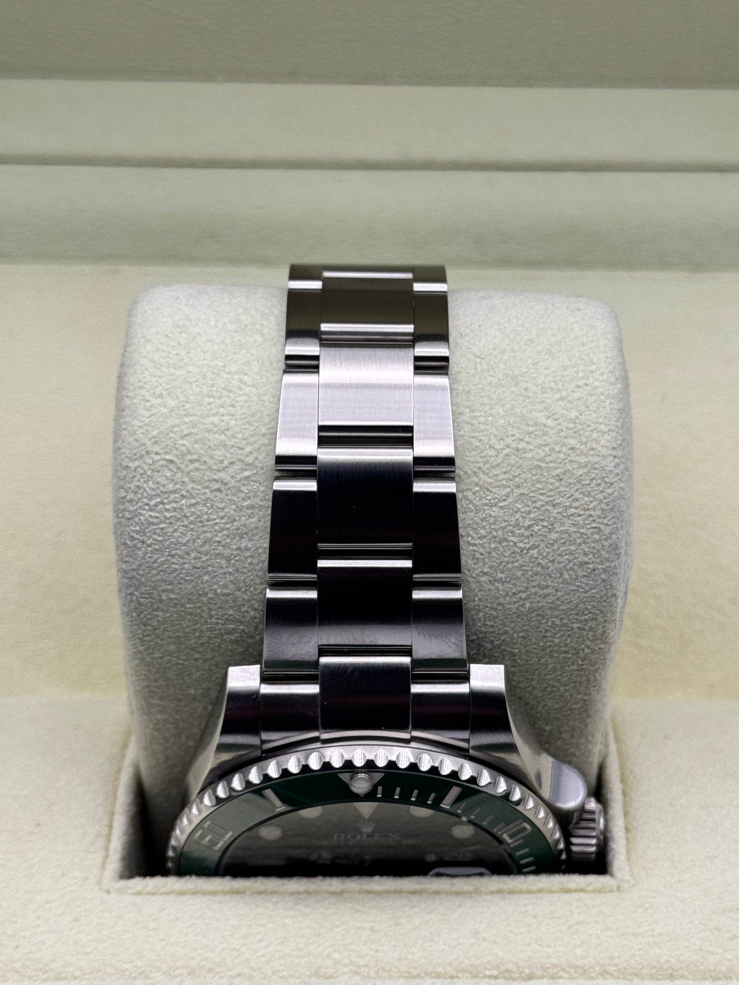 Rolex Submariner Date "Hulk" - 116610LV