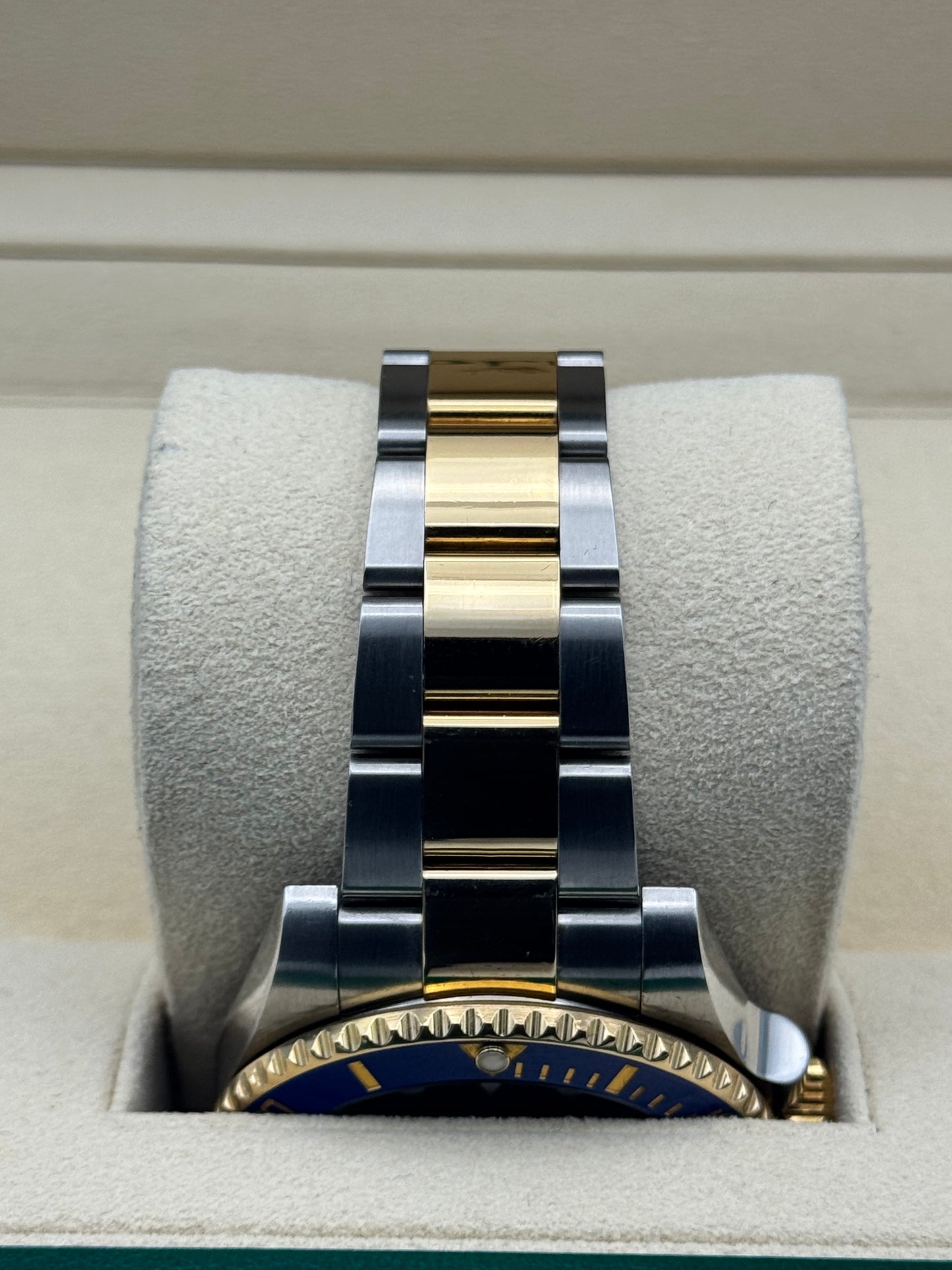 Rolex Submariner Date "Bluesy" - 116613LB
