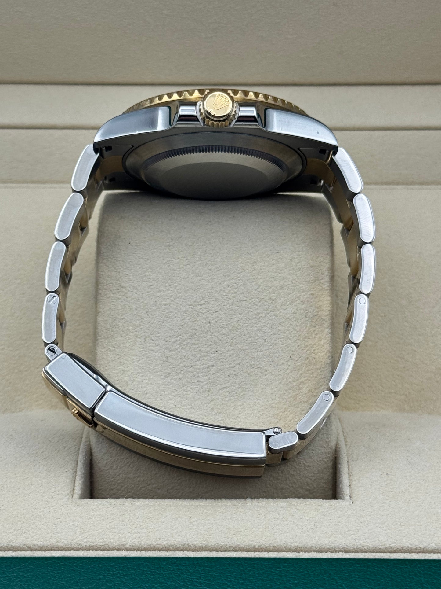 Rolex Submariner Date "Bluesy" - 116613LB