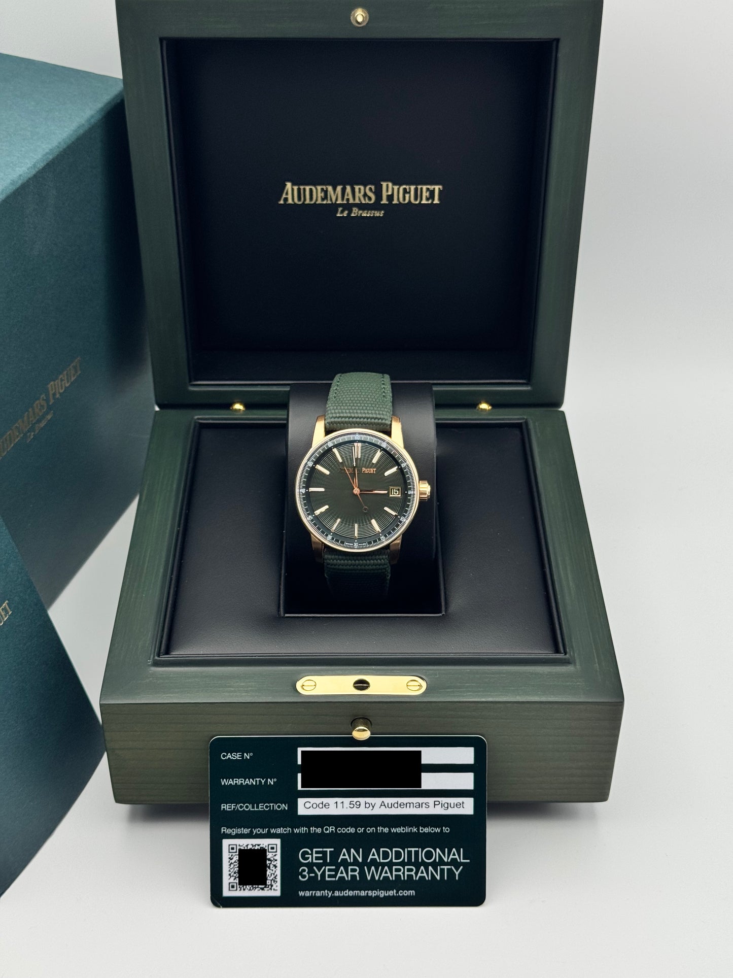 Audemars Piguet Code 11.59 Selfwinding 18kt Gold - 15210OR.OO.A056KB.01
